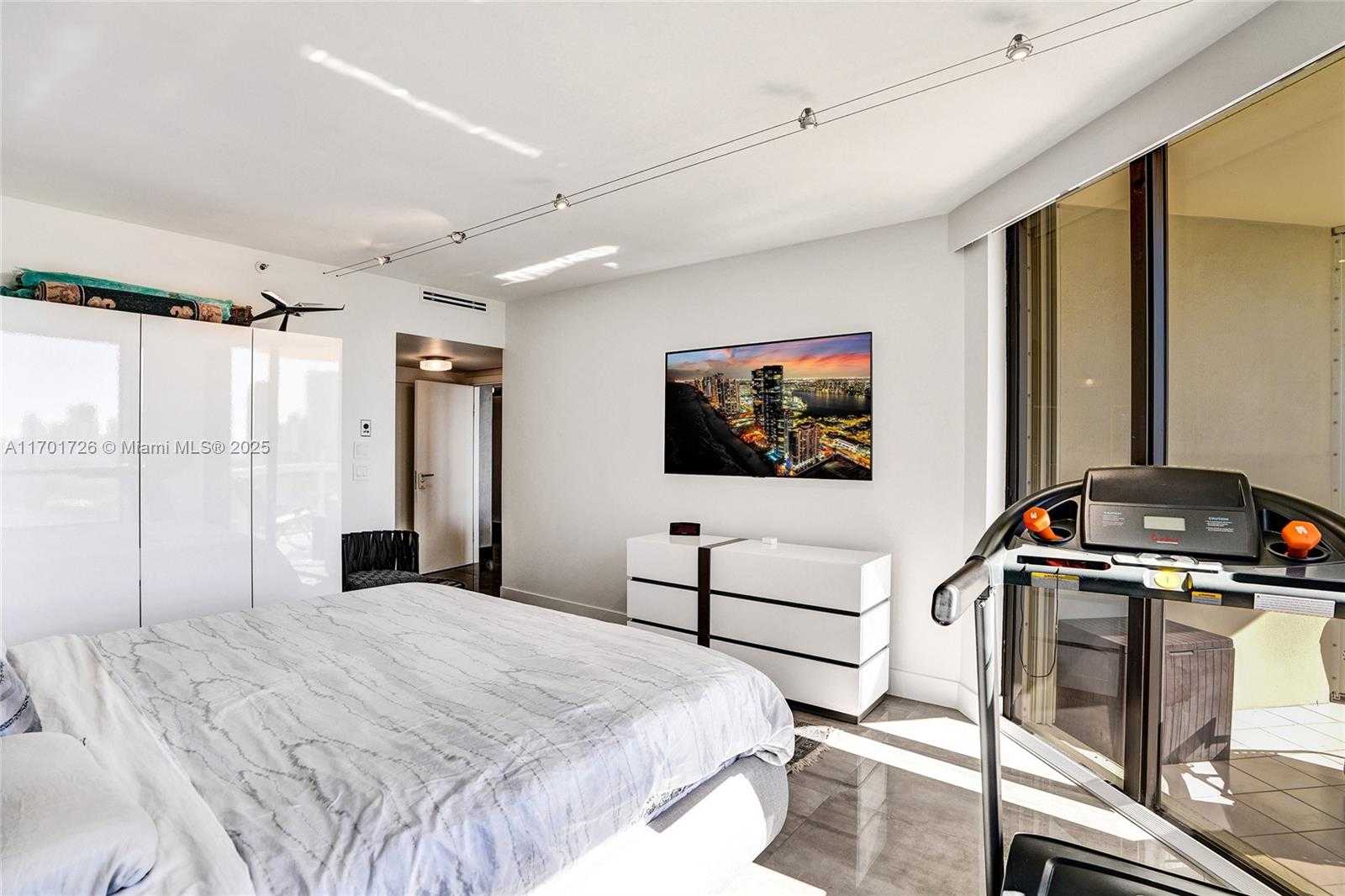 Small Image of 20191 EAST COUNTRY CLUB DR #2310, Aventura Number 35