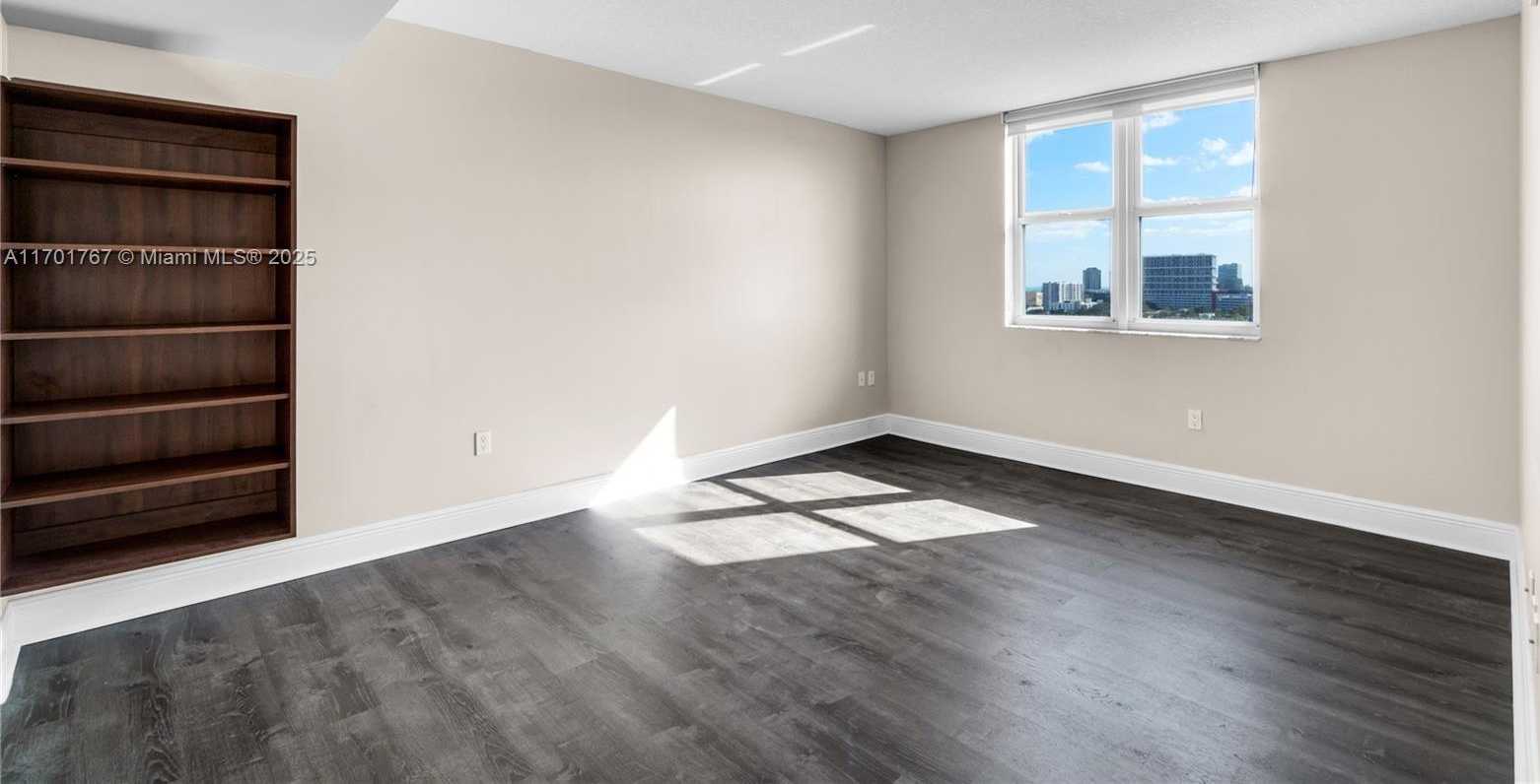 Small Image of 3000 CORAL WAY #1502, Miami Number 18