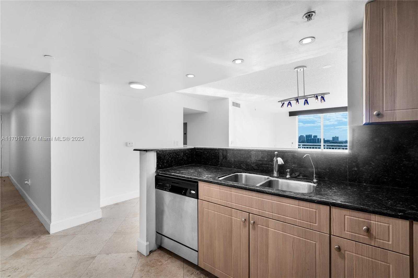 Small Image of 3000 CORAL WAY #1502, Miami Number 5
