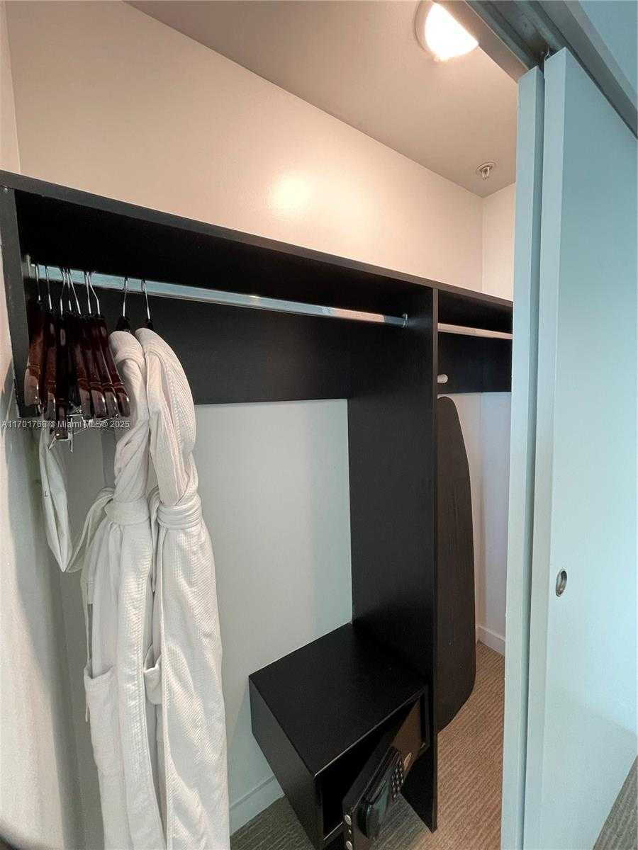 Small Image of 17315 COLLINS AVE #1904, Sunny Isles Beach Number 10