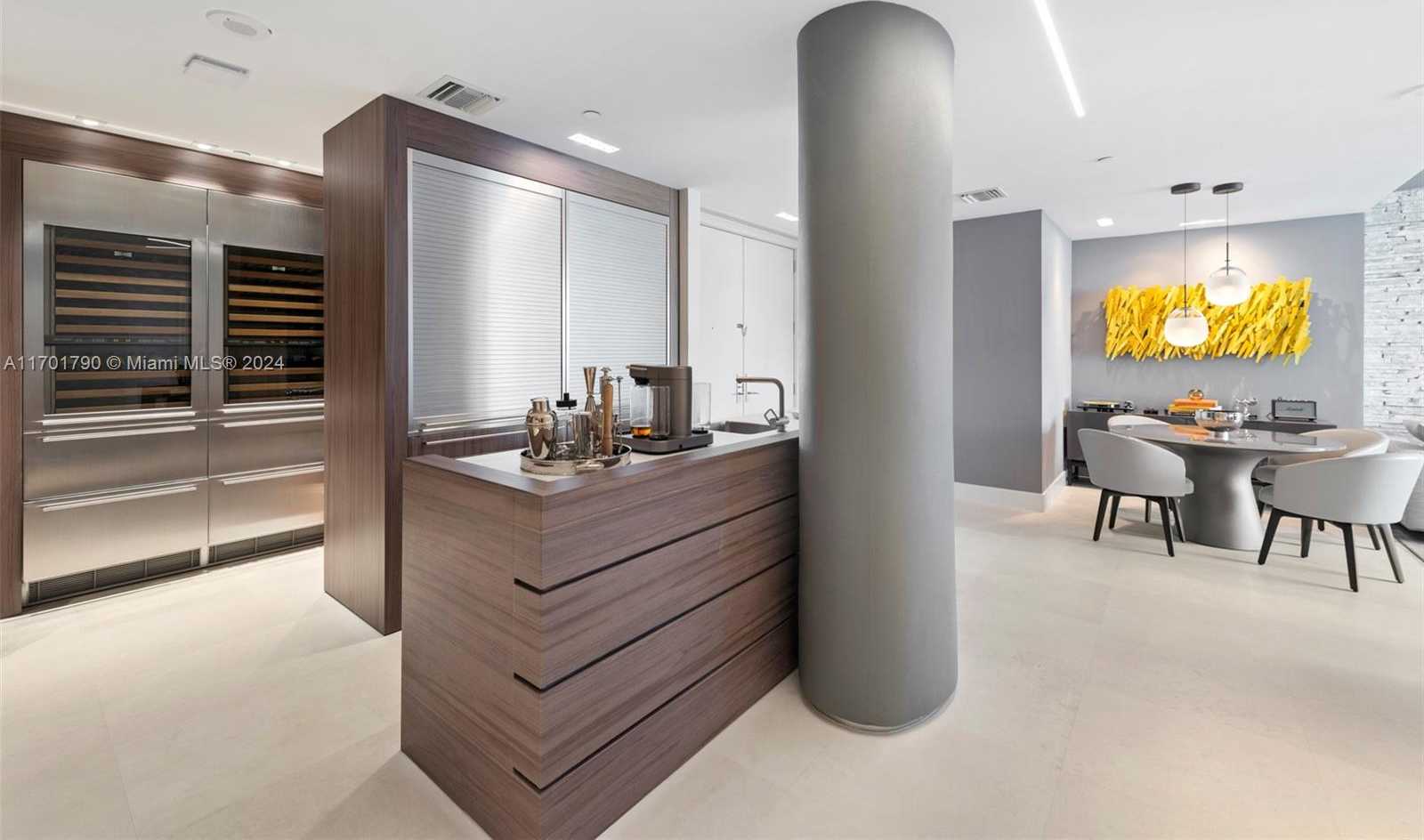 Small Image of 1425 BRICKELL AVE #59E, Miami Number 10