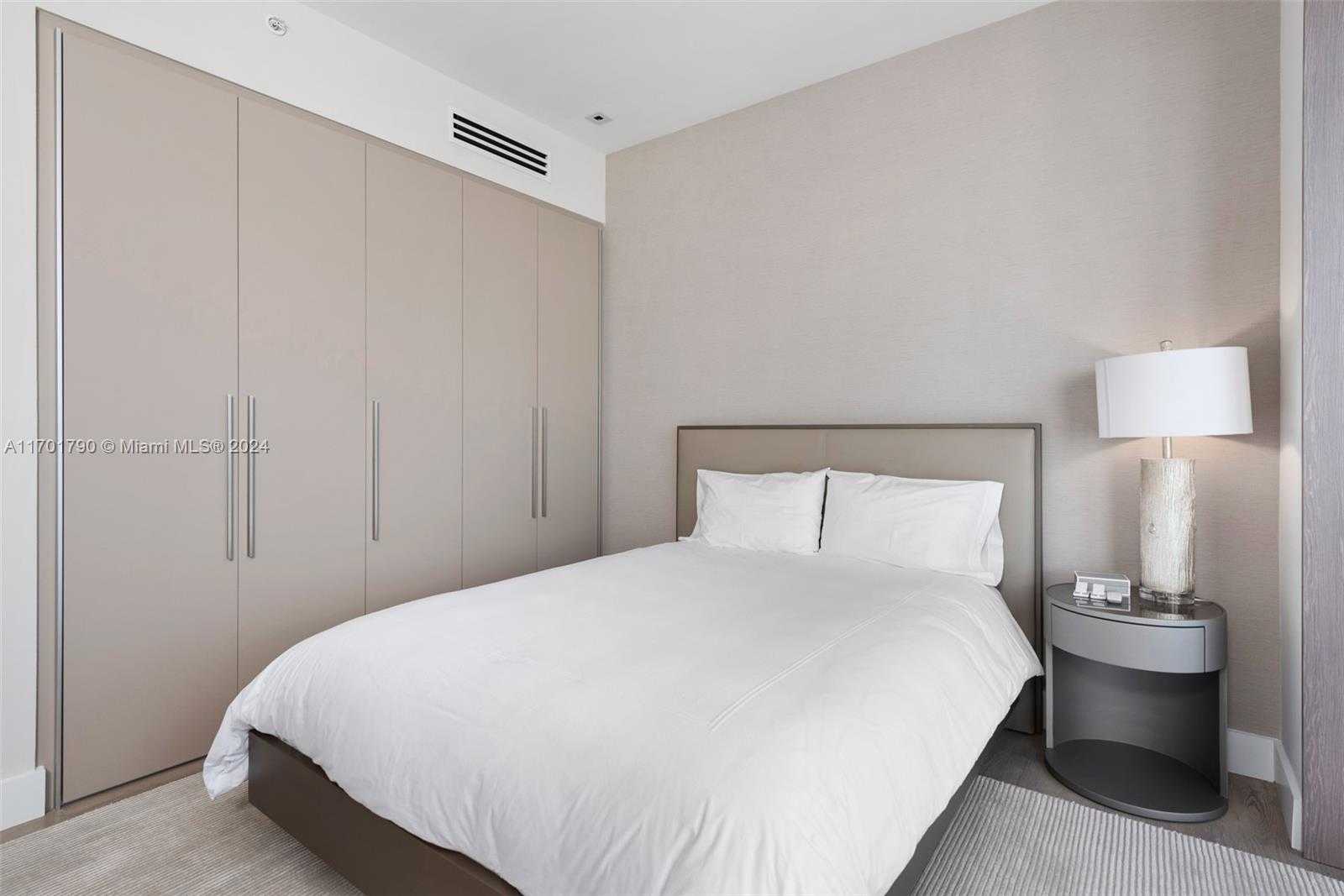 Small Image of 1425 BRICKELL AVE #59E, Miami Number 19