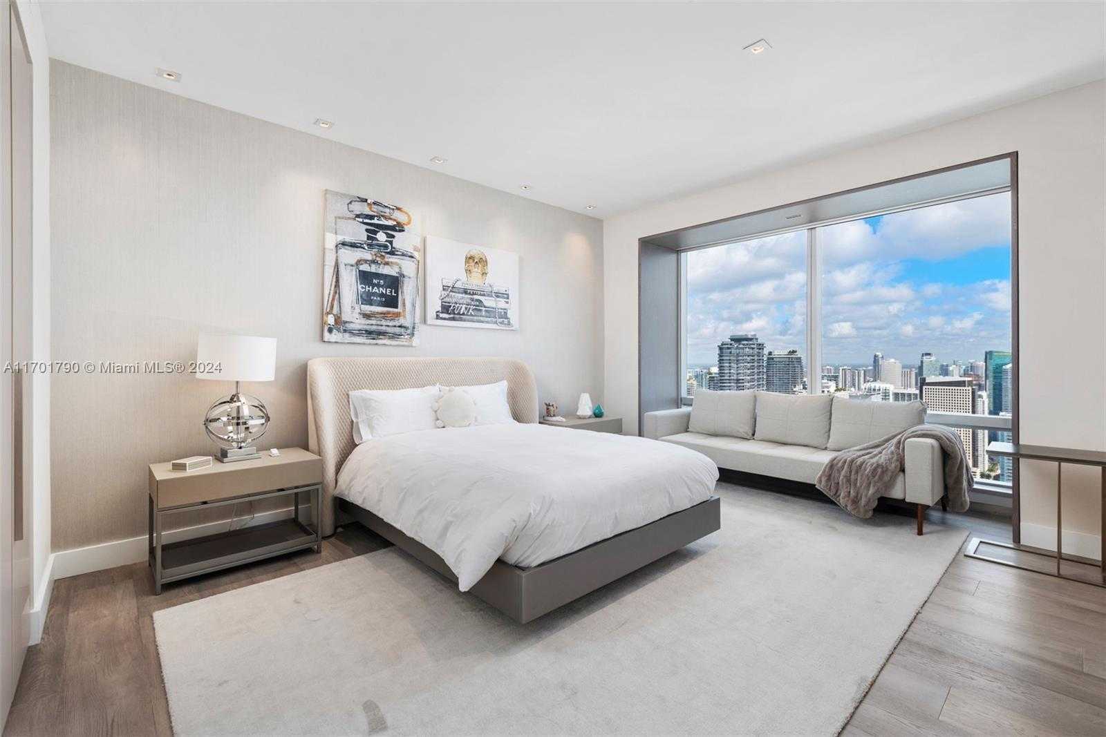 Small Image of 1425 BRICKELL AVE #59E, Miami Number 21
