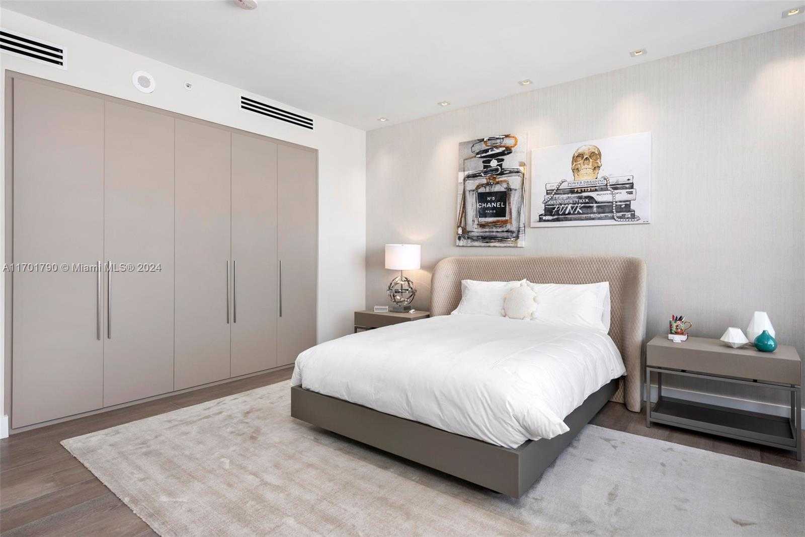 Small Image of 1425 BRICKELL AVE #59E, Miami Number 23