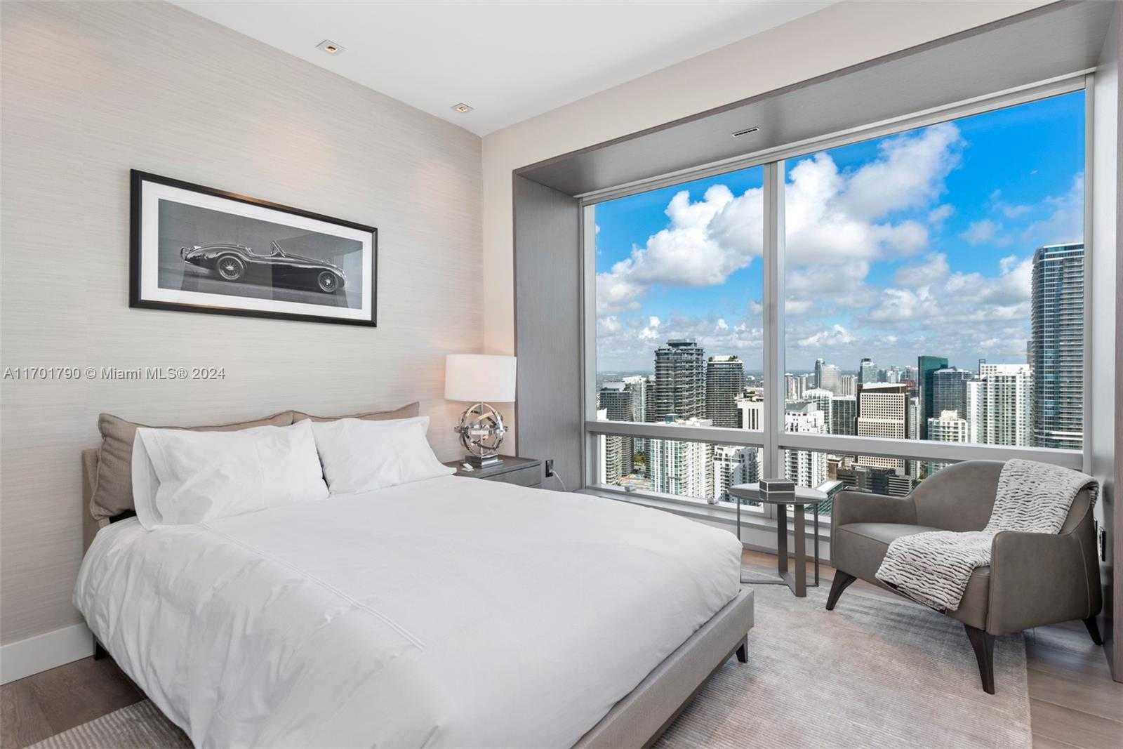 Small Image of 1425 BRICKELL AVE #59E, Miami Number 25