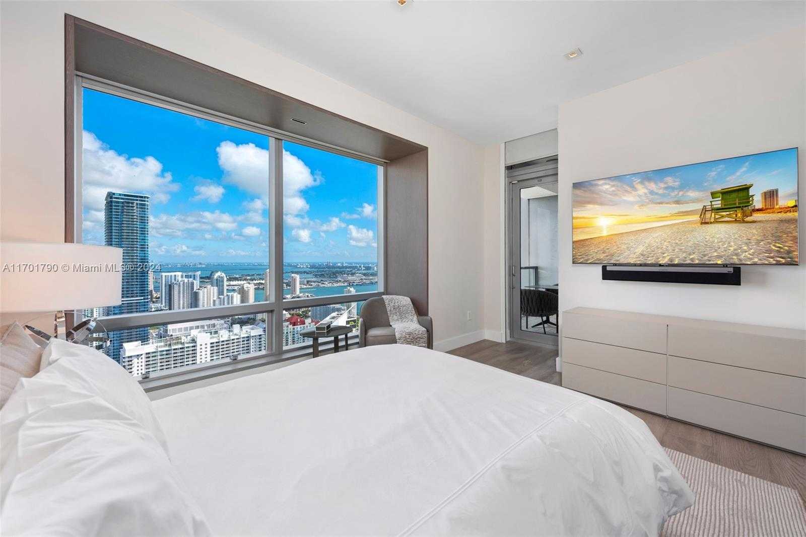 Small Image of 1425 BRICKELL AVE #59E, Miami Number 26