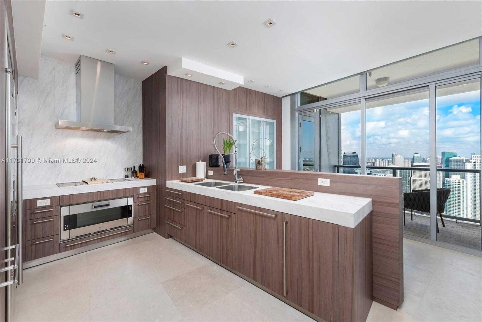 Small Image of 1425 BRICKELL AVE #59E, Miami Number 34