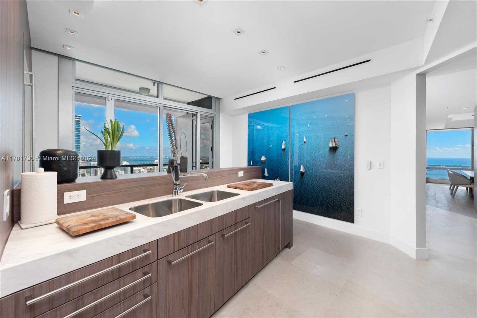 Small Image of 1425 BRICKELL AVE #59E, Miami Number 35
