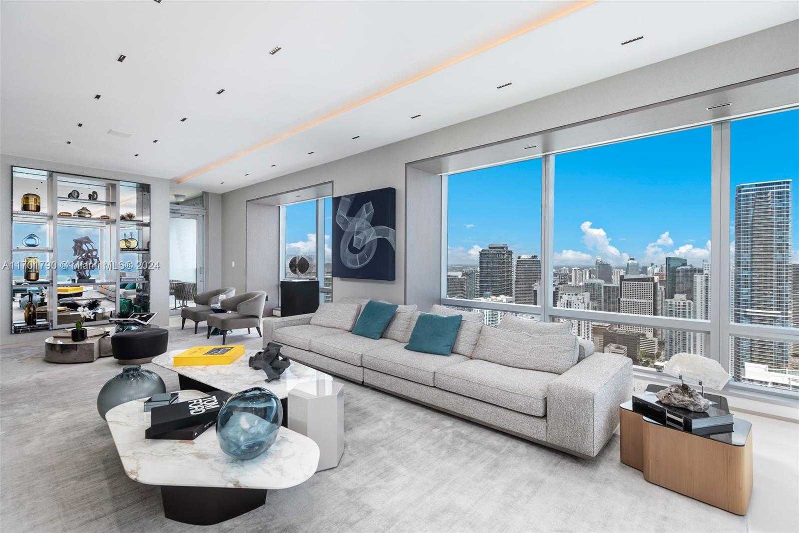 Small Image of 1425 BRICKELL AVE #59E, Miami Number 47