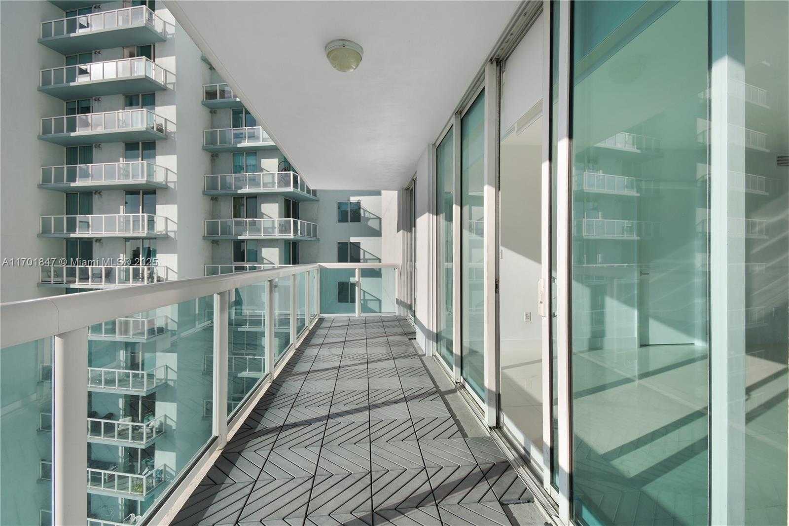 Small Image of 1800 NORTH BAYSHORE DR #3510, Miami Number 16
