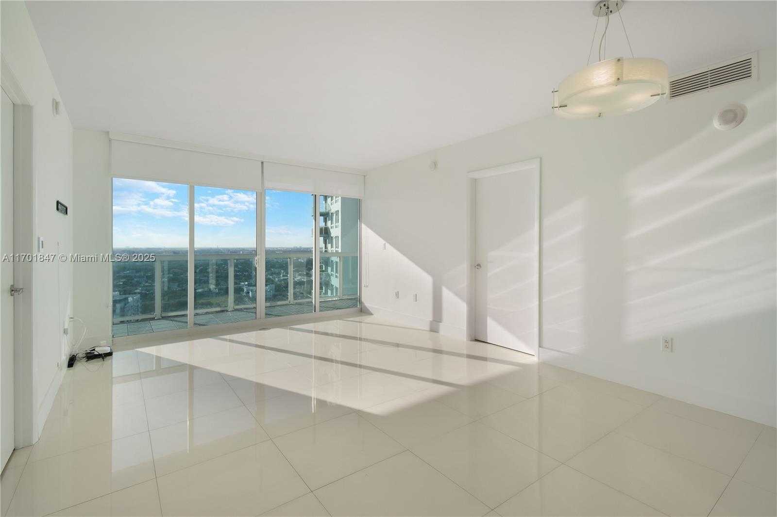 Small Image of 1800 NORTH BAYSHORE DR #3510, Miami Number 2
