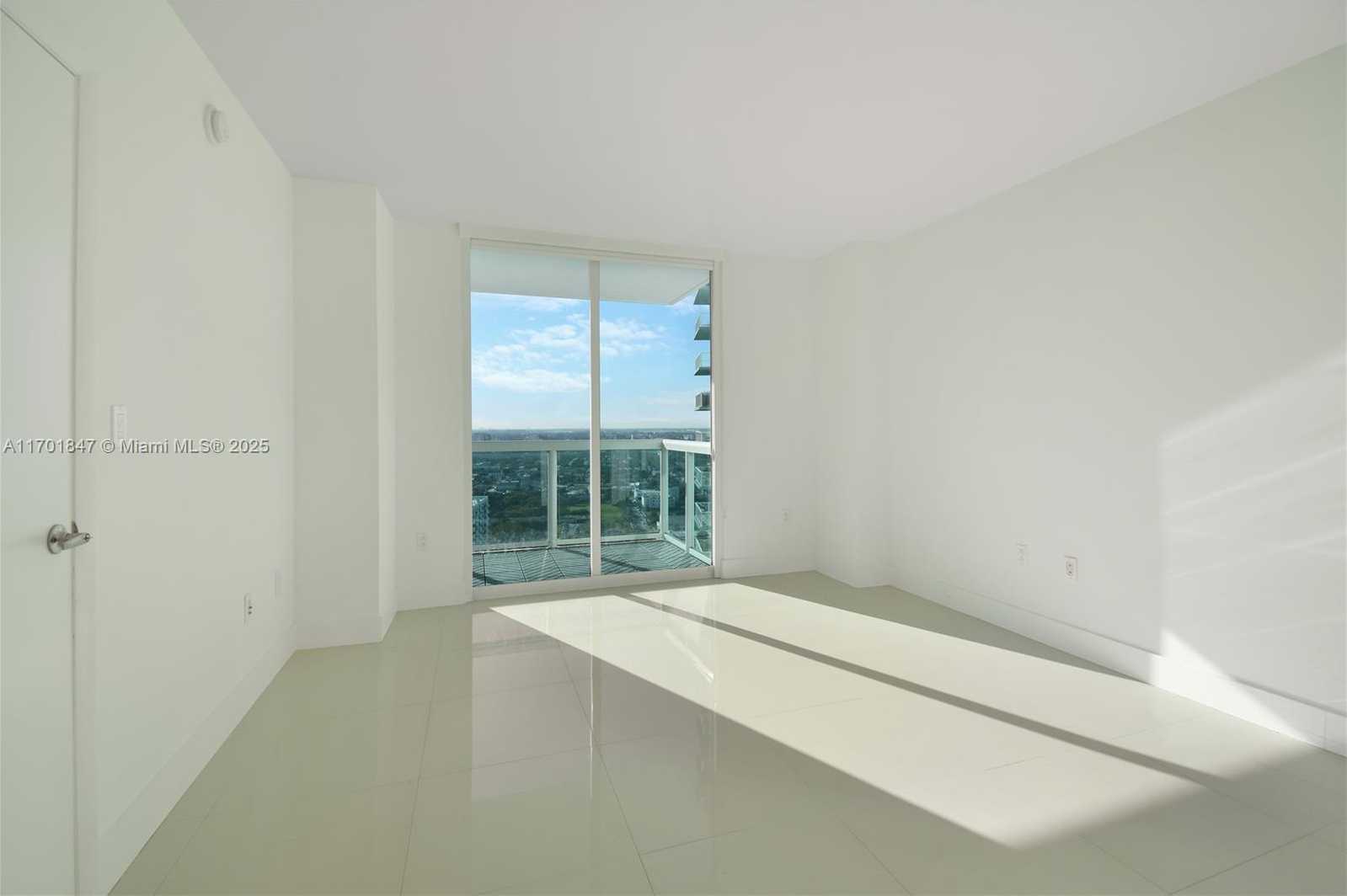 Small Image of 1800 NORTH BAYSHORE DR #3510, Miami Number 8