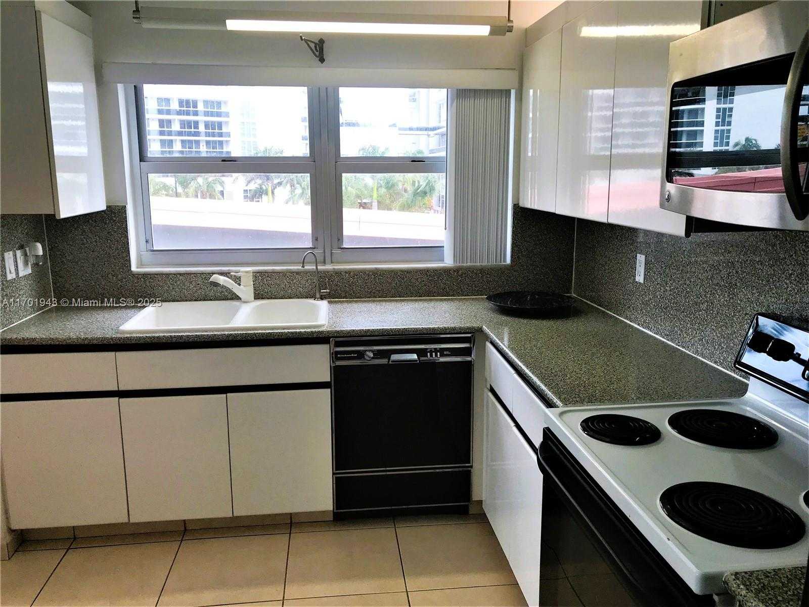 Small Image of 1825 SOUTH OCEAN DR #401, Hallandale Beach Number 2