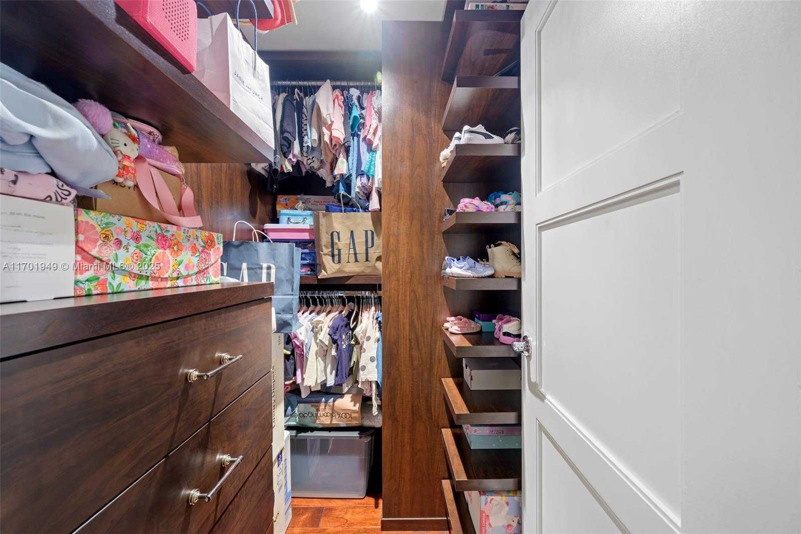 Small Image of 19400 TURNBERRY WAY #1012, Aventura Number 10