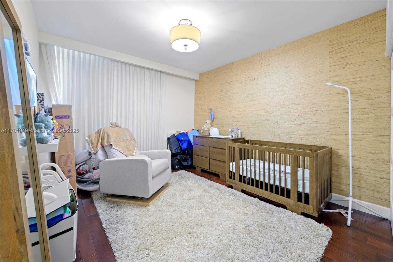 Small Image of 19400 TURNBERRY WAY #1012, Aventura Number 12