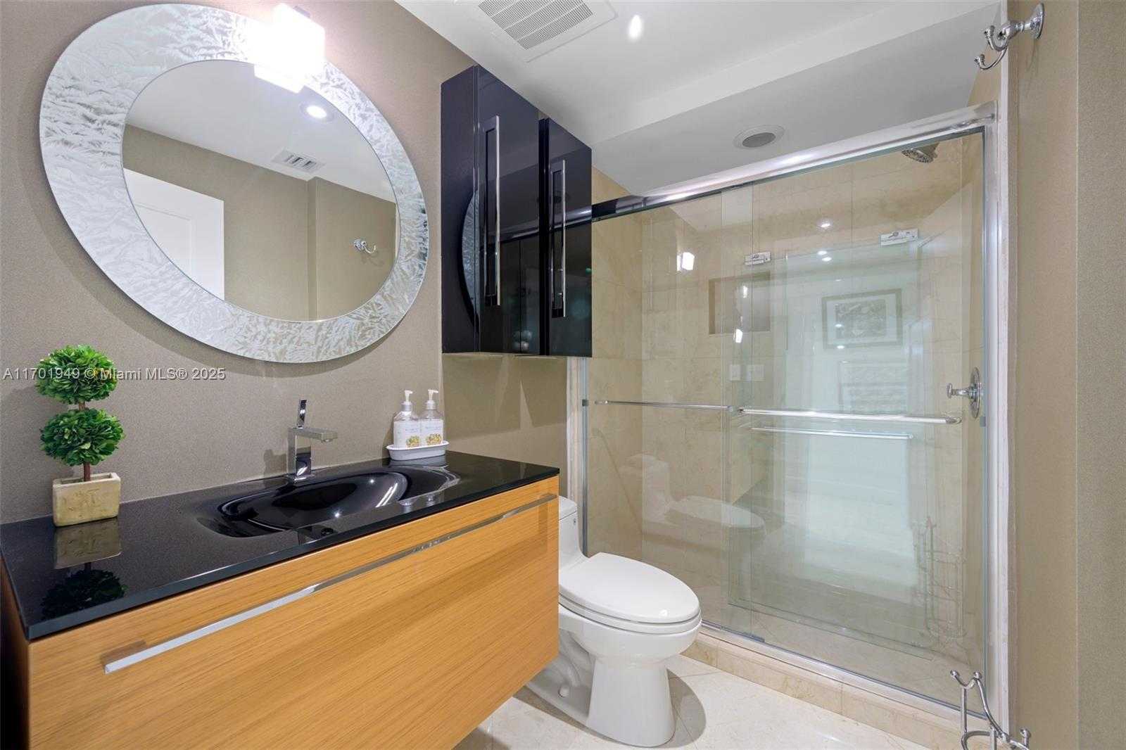 Small Image of 19400 TURNBERRY WAY #1012, Aventura Number 14
