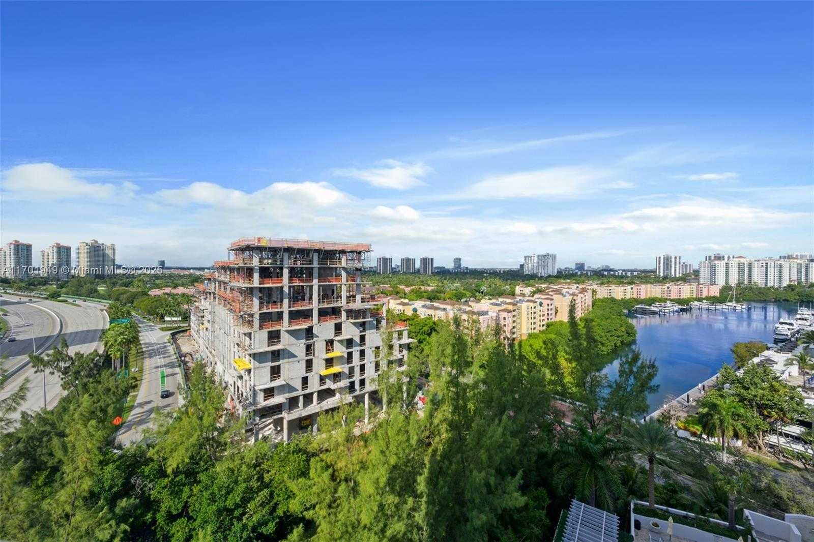Small Image of 19400 TURNBERRY WAY #1012, Aventura Number 23
