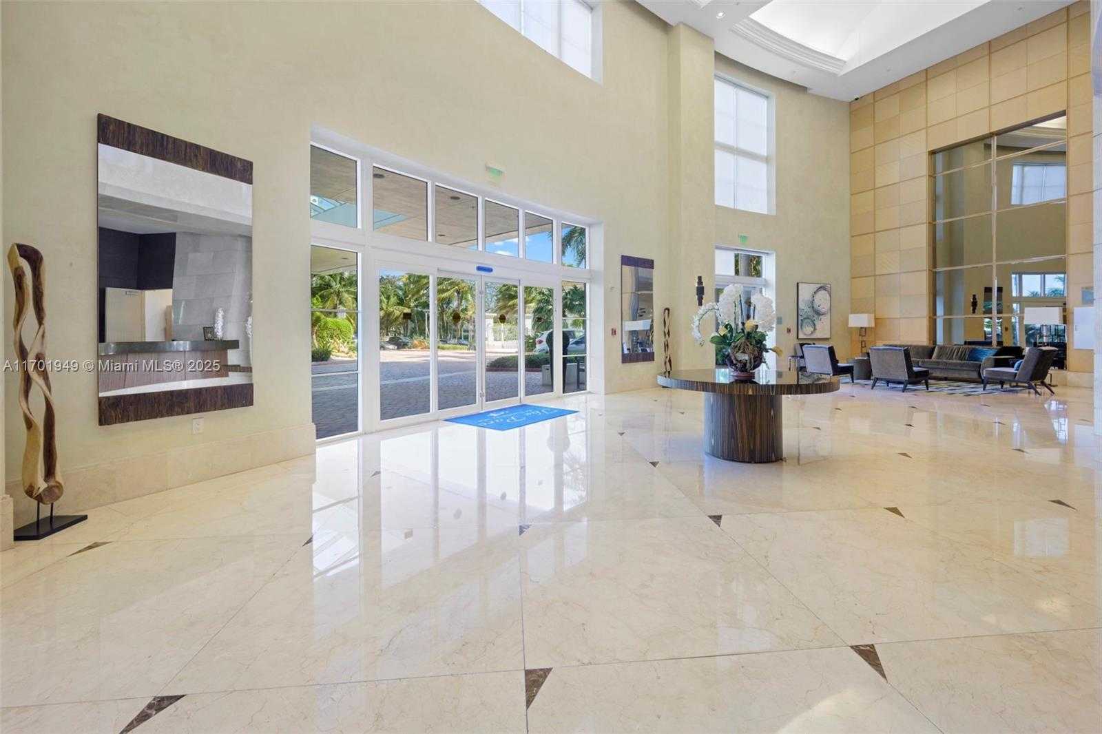 Small Image of 19400 TURNBERRY WAY #1012, Aventura Number 31