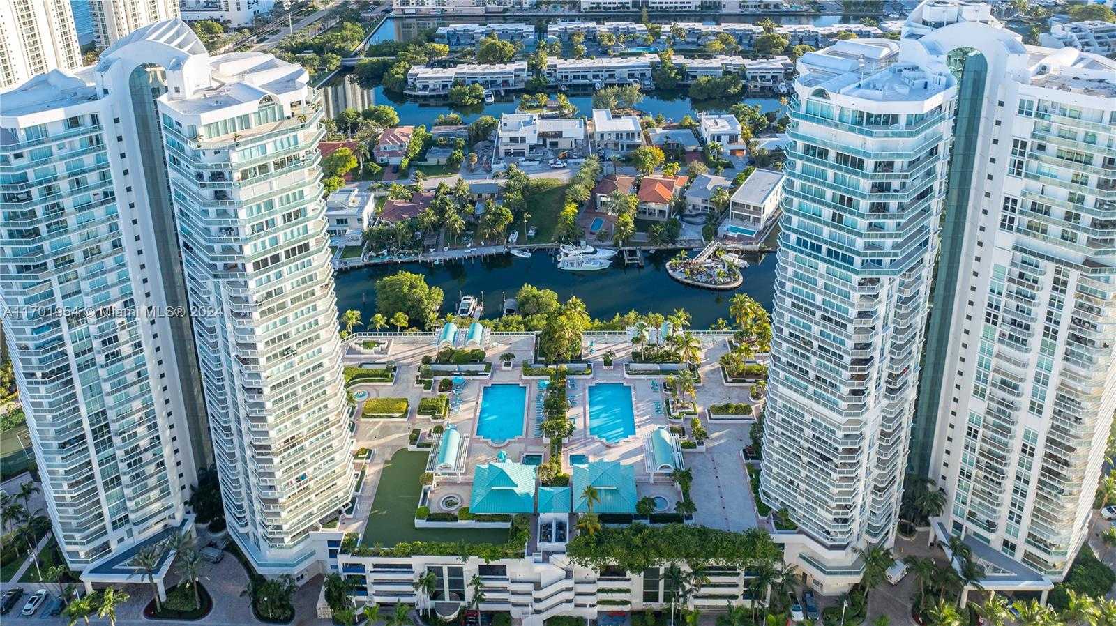 Small Image of 16500 COLLINS AVE #1451, Sunny Isles Beach Number 3