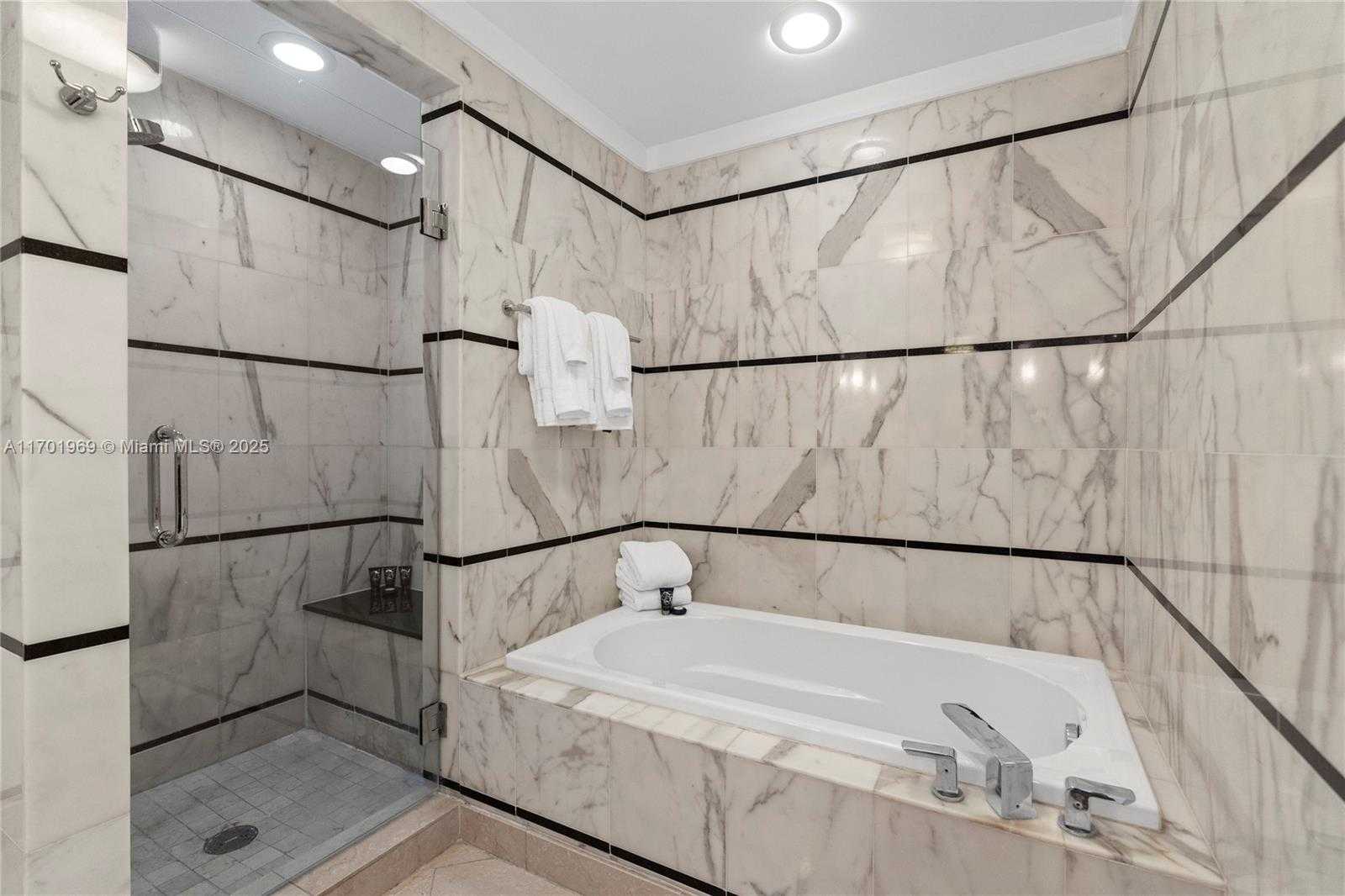 Small Image of 4391 COLLINS AVE #719, Miami Beach Number 18