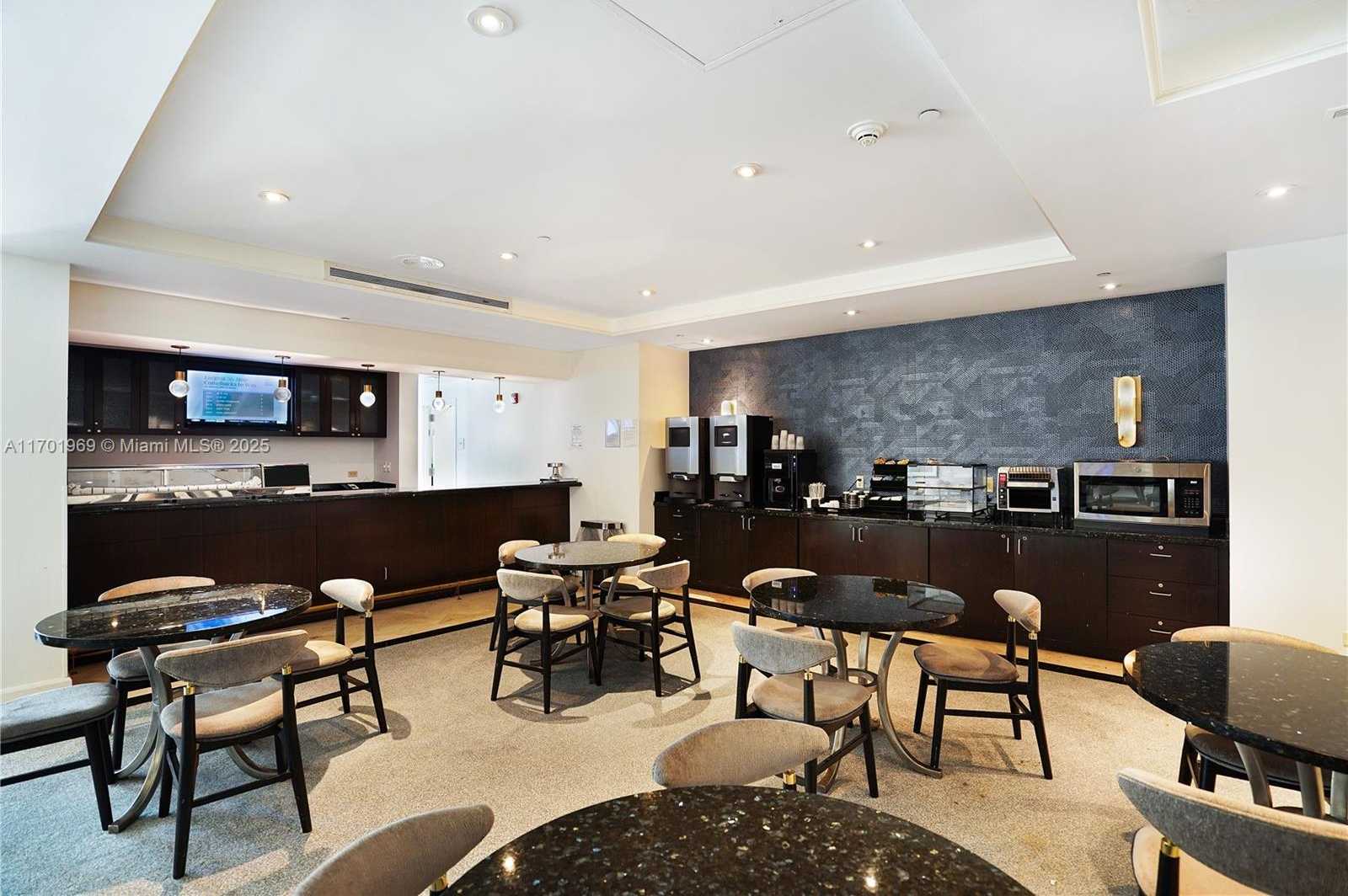 Small Image of 4391 COLLINS AVE #719, Miami Beach Number 31
