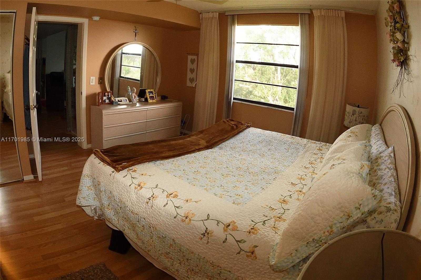 Small Image of 6085 BALBOA CIR #402, Boca Raton Number 8