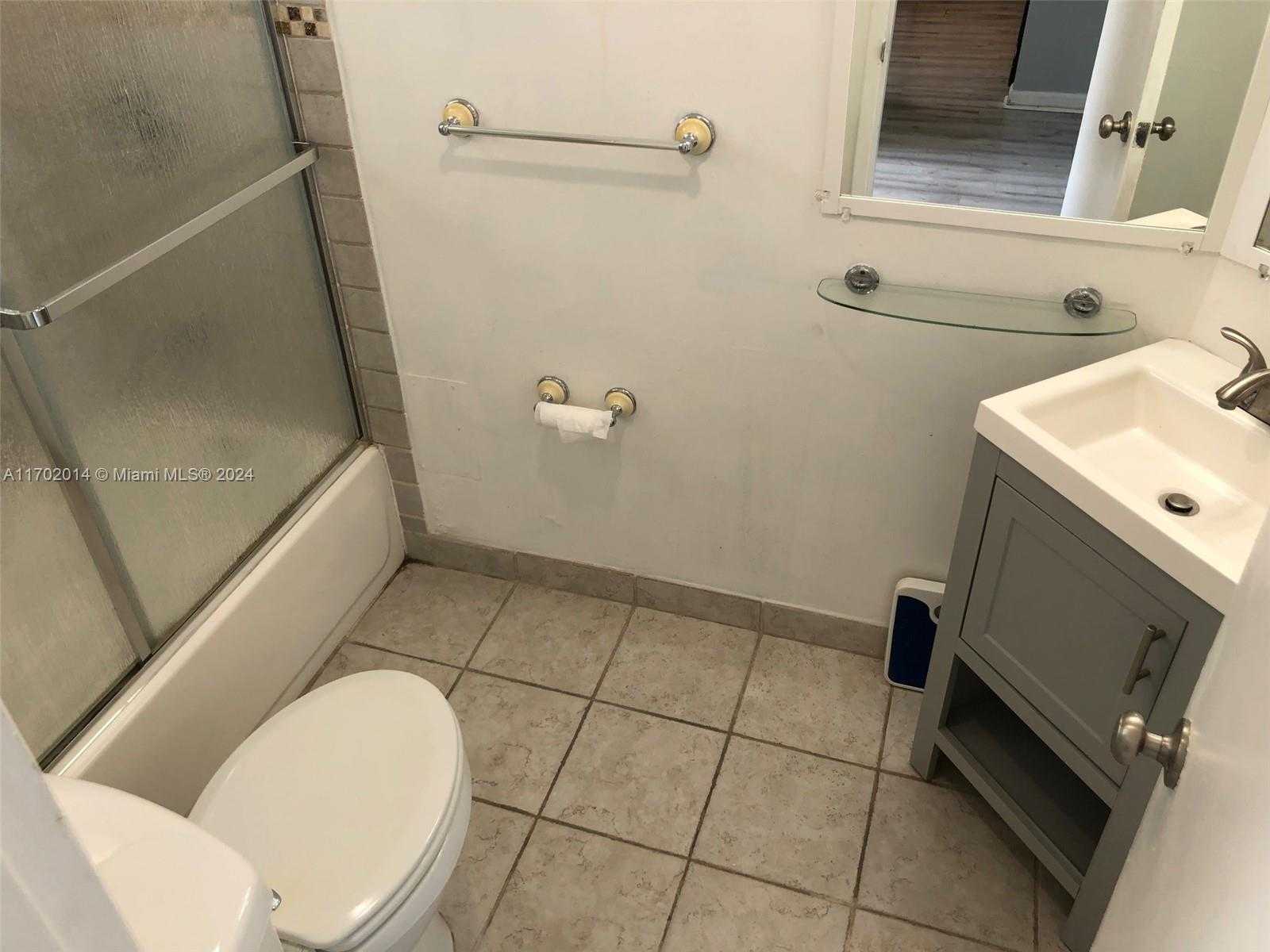 Small Image of 18900 NORTH EAST 14TH AVE #D204, Miami Number 11