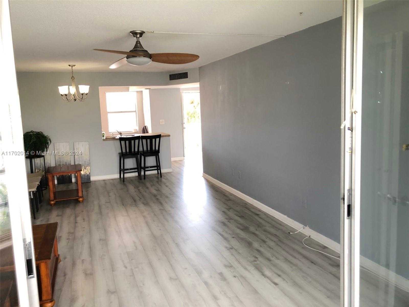 Small Image of 18900 NORTH EAST 14TH AVE #D204, Miami Number 27