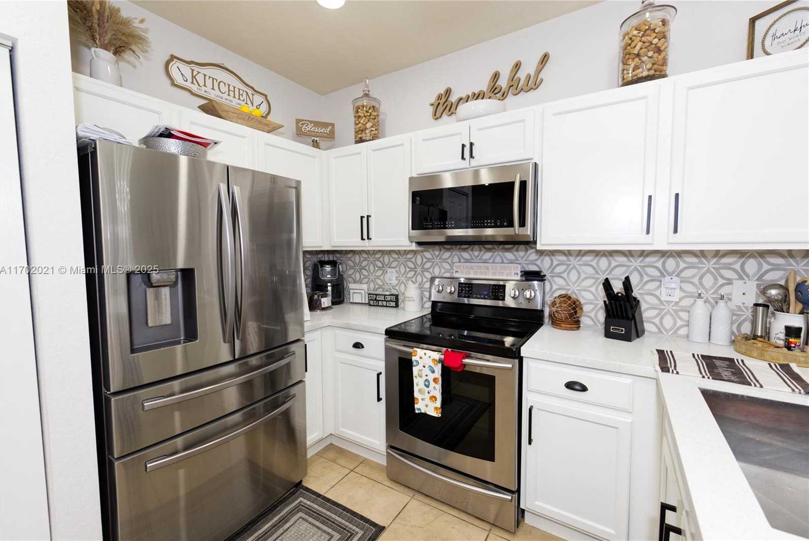 Small Image of 15435 SOUTH WEST 119TH TER #15435, Miami Number 15