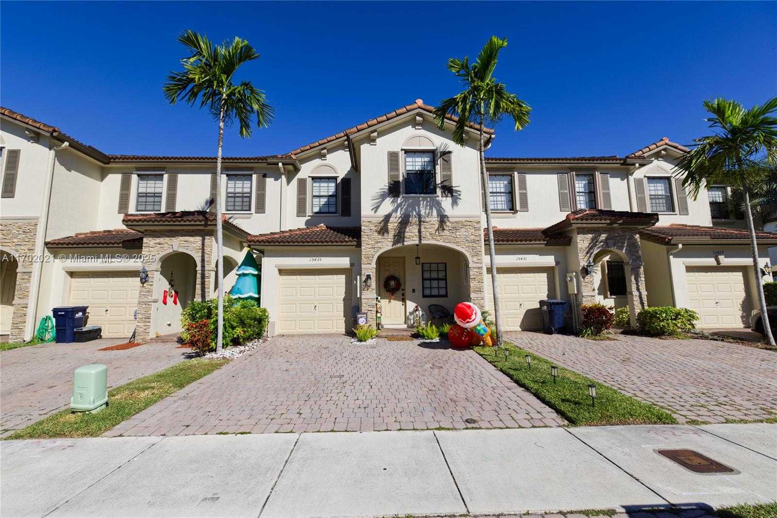 Small Image of 15435 SOUTH WEST 119TH TER #15435, Miami Number 22