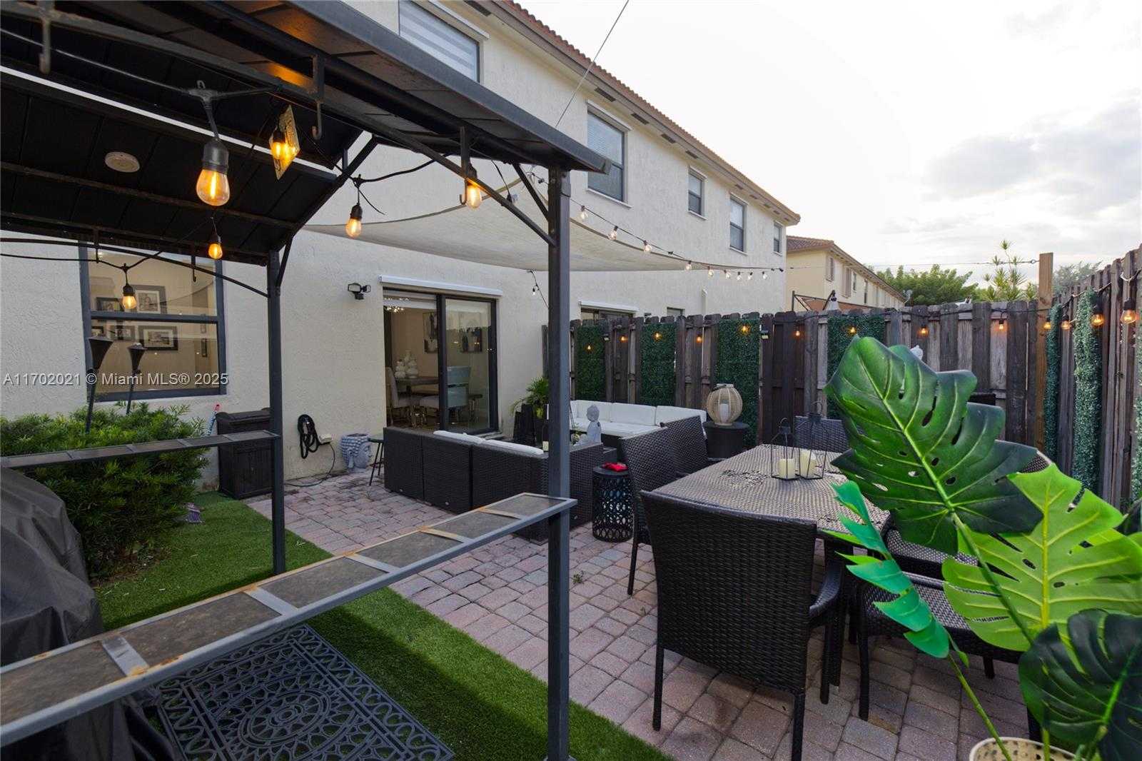 Small Image of 15435 SOUTH WEST 119TH TER #15435, Miami Number 23