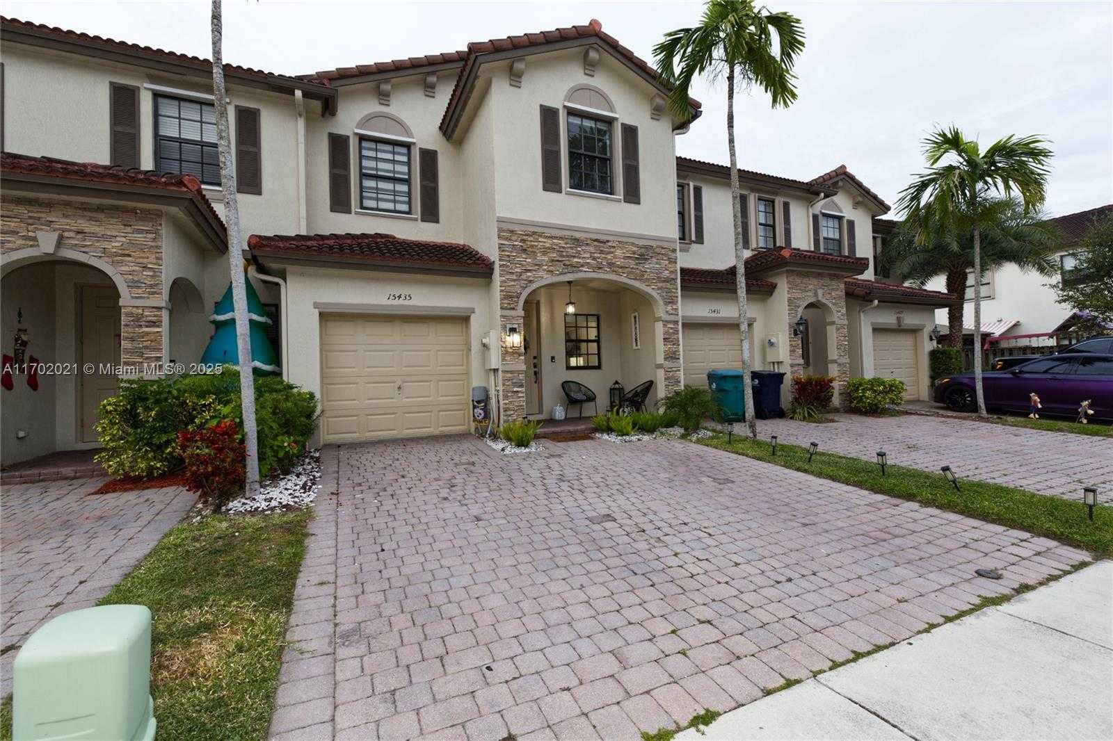 Small Image of 15435 SOUTH WEST 119TH TER #15435, Miami Number 40