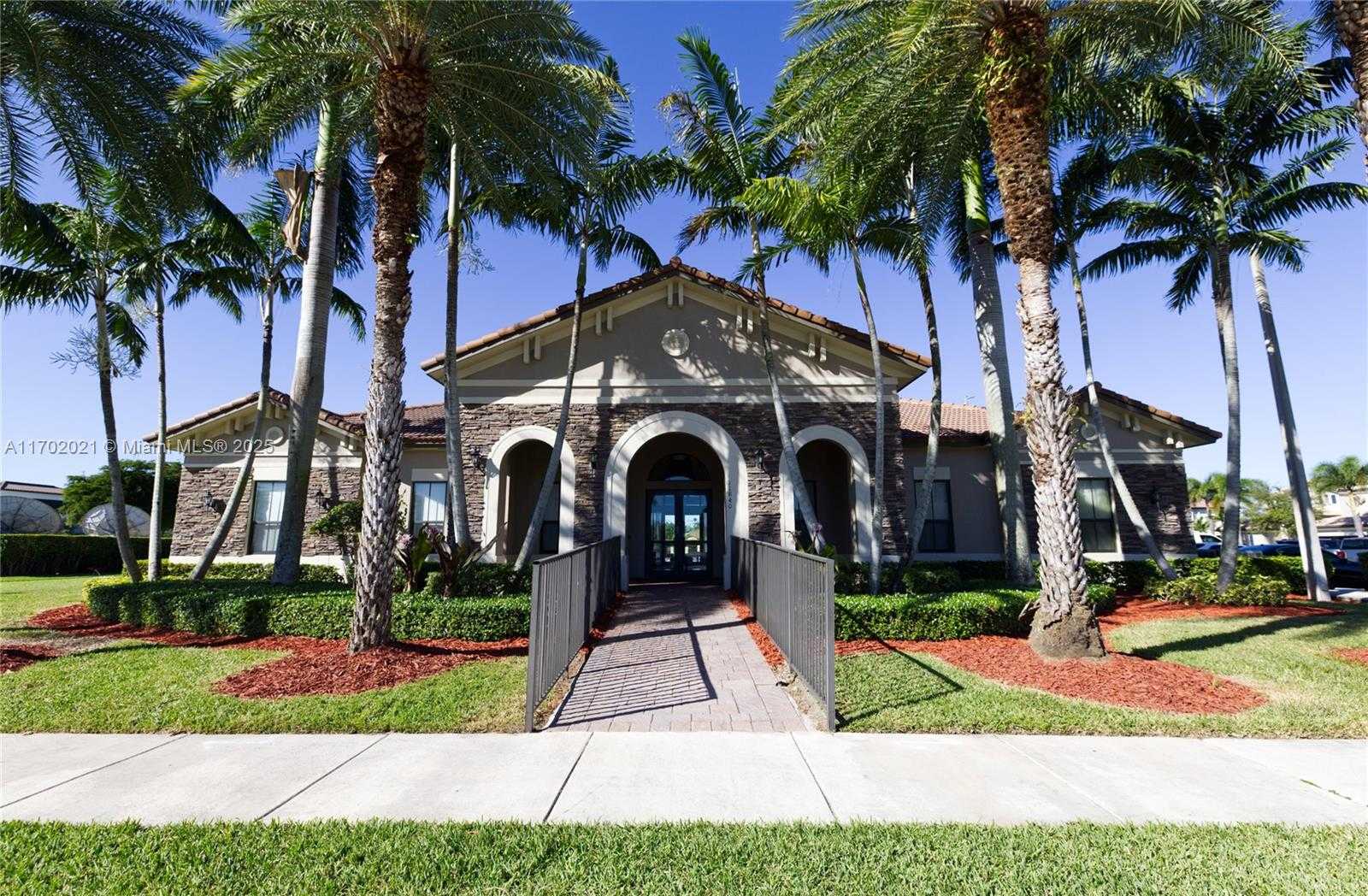 Small Image of 15435 SOUTH WEST 119TH TER #15435, Miami Number 42