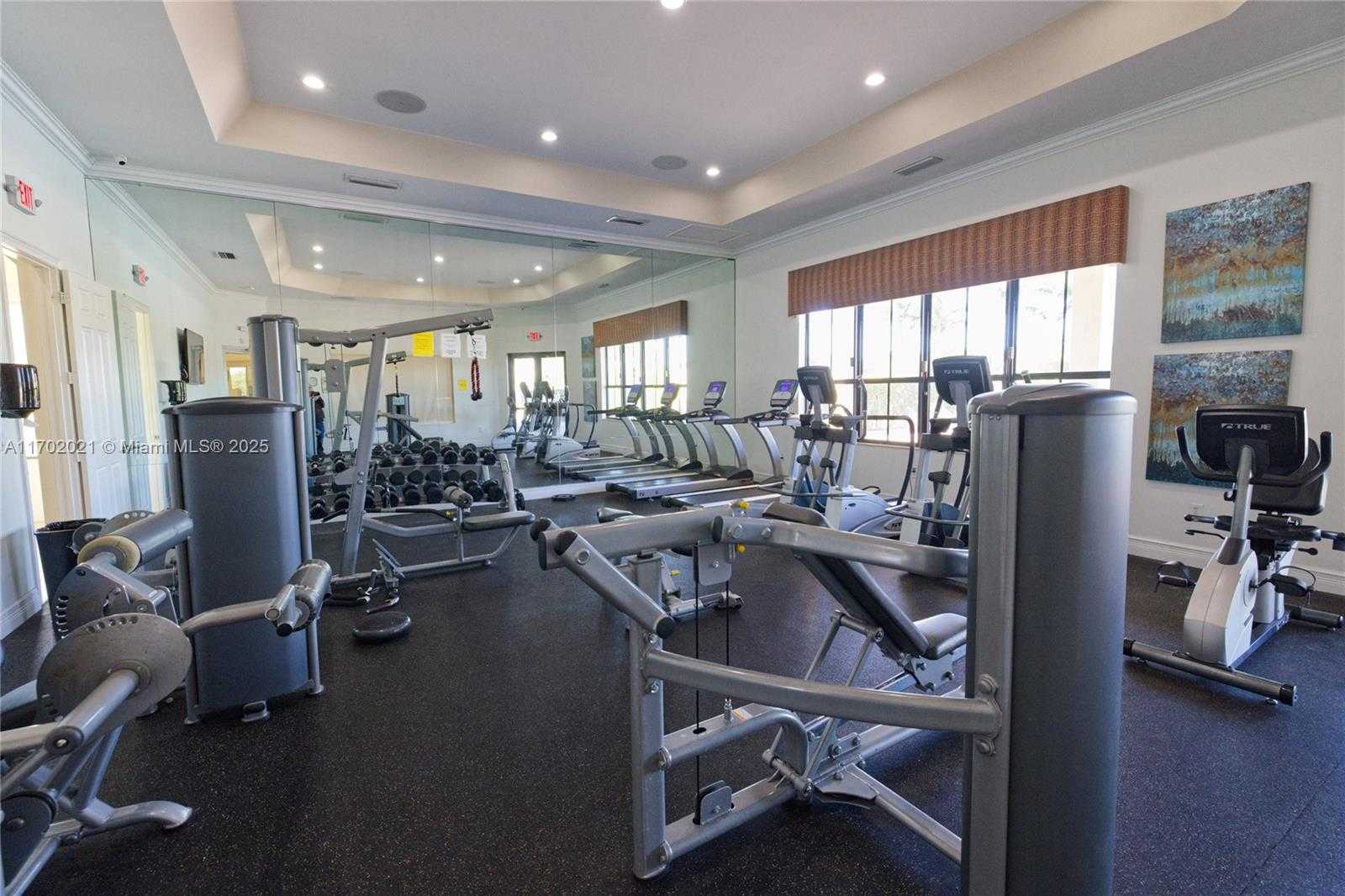 Small Image of 15435 SOUTH WEST 119TH TER #15435, Miami Number 45