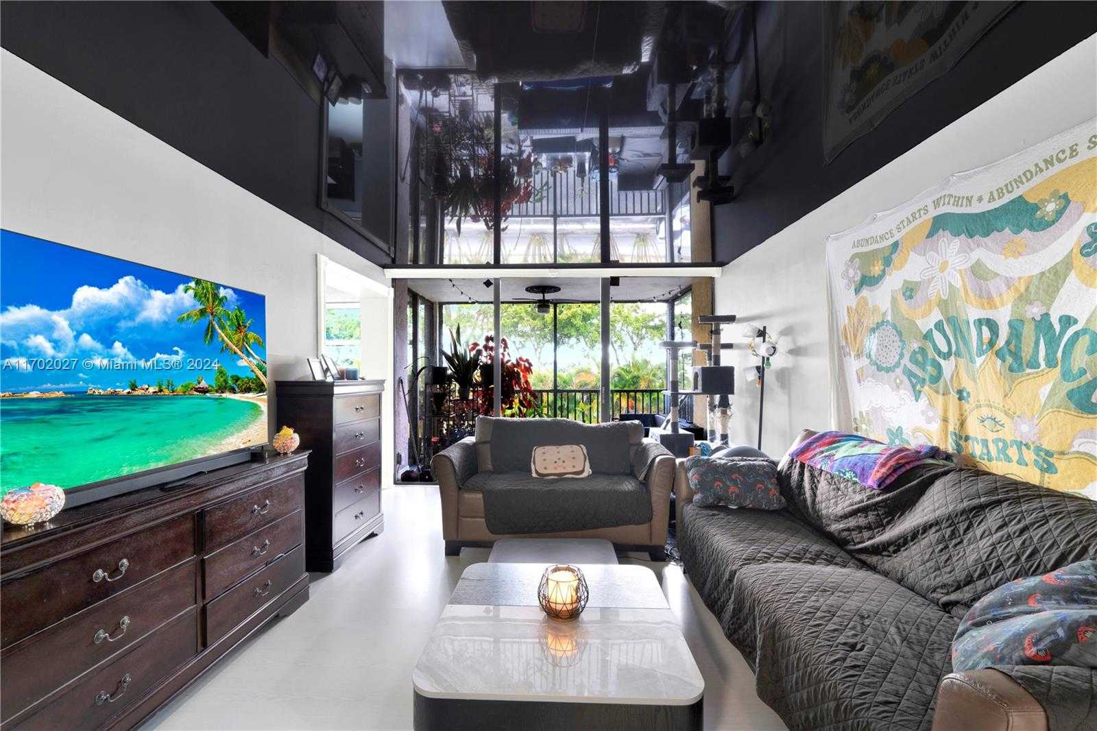 Small Image of 106 LAKE EMERALD DR #213, Oakland Park Number 24