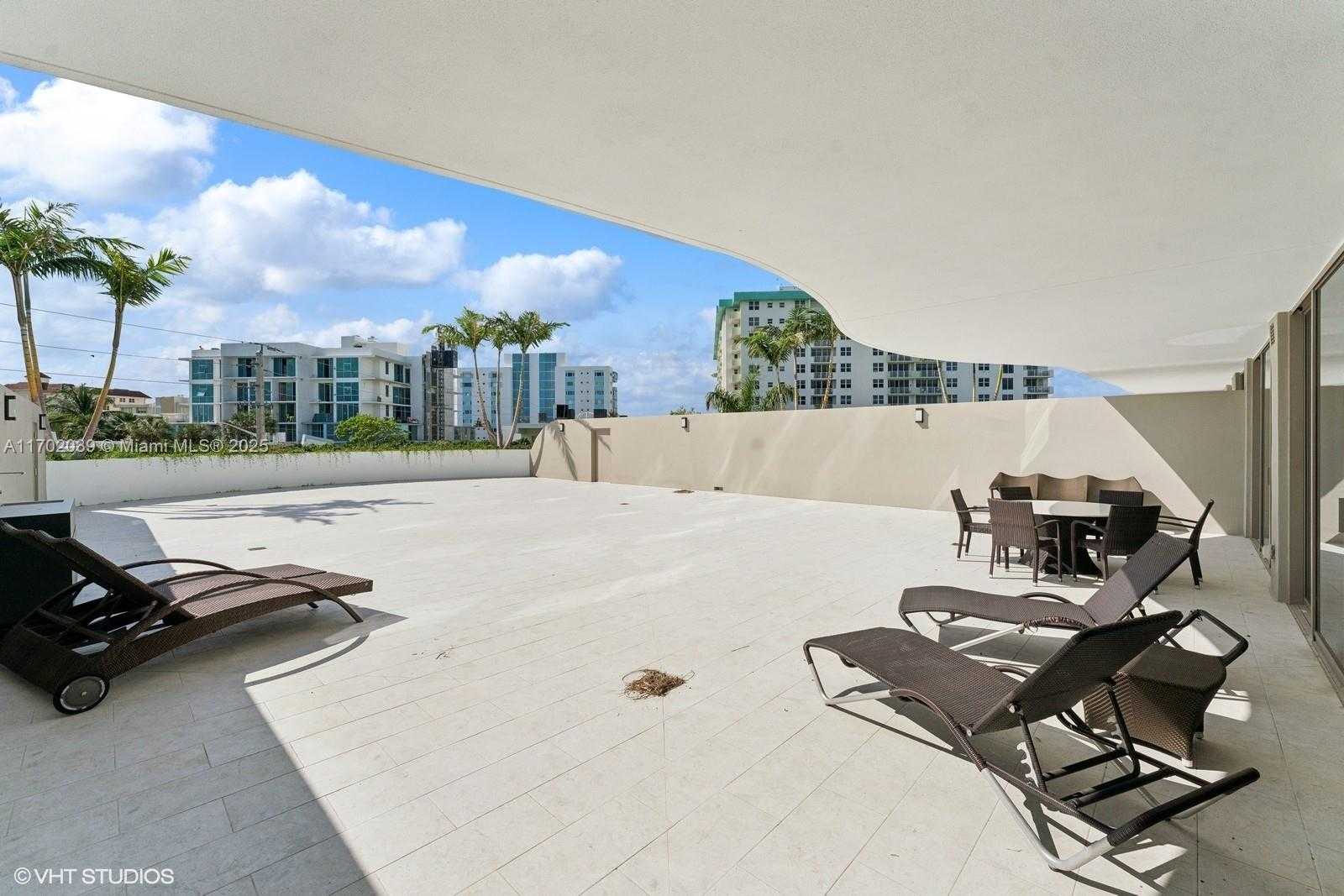 Small Image of 1135 103 #304, Bay Harbor Islands Number 60