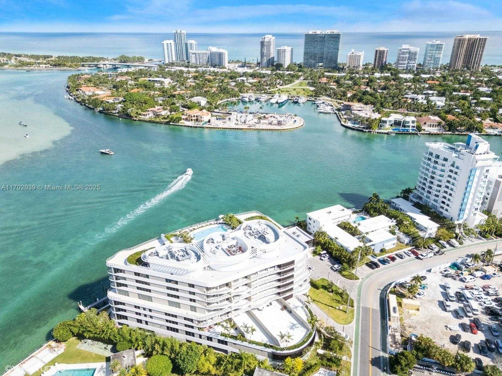 Small Image of 1135 103 #304, Bay Harbor Islands Number 71