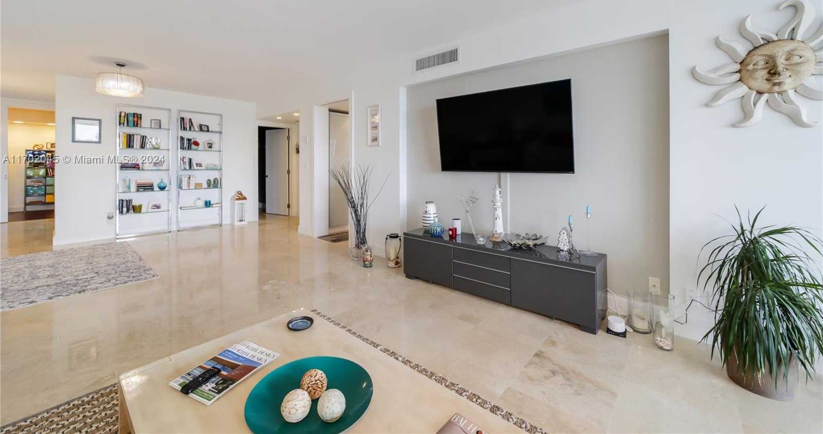 Small Image of 5700 COLLINS AVE #4L, Miami Beach Number 22