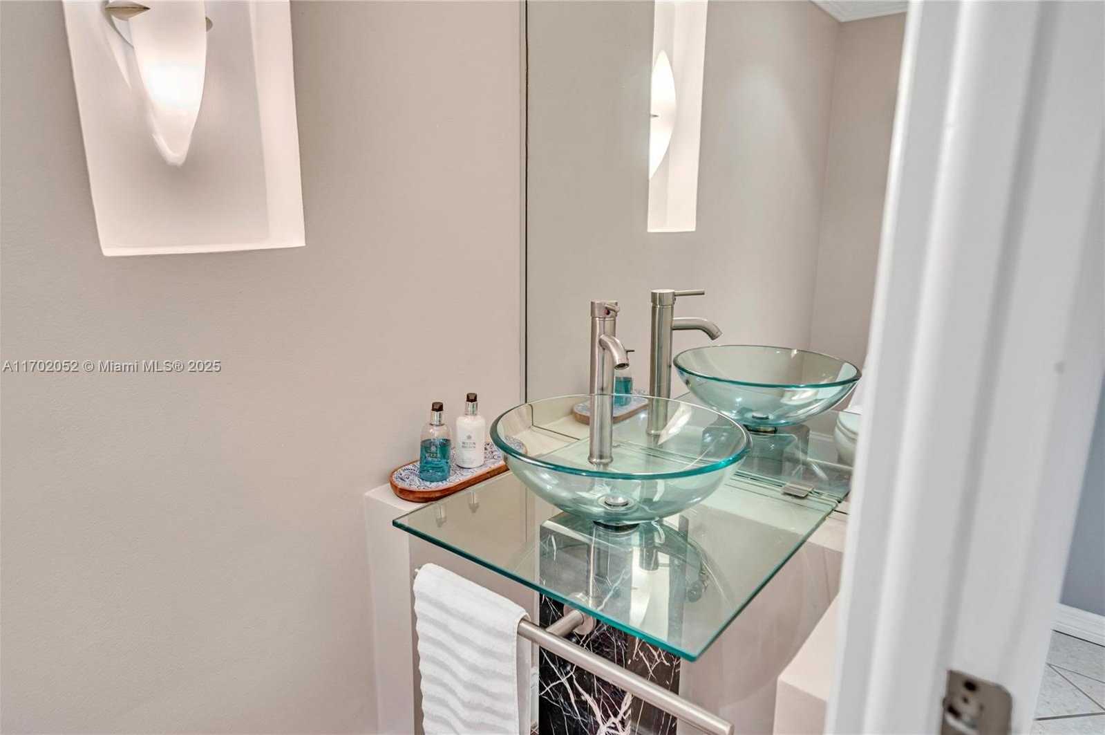 Small Image of 10000 WEST BAY HARBOR DR #401, Bay Harbor Islands Number 25