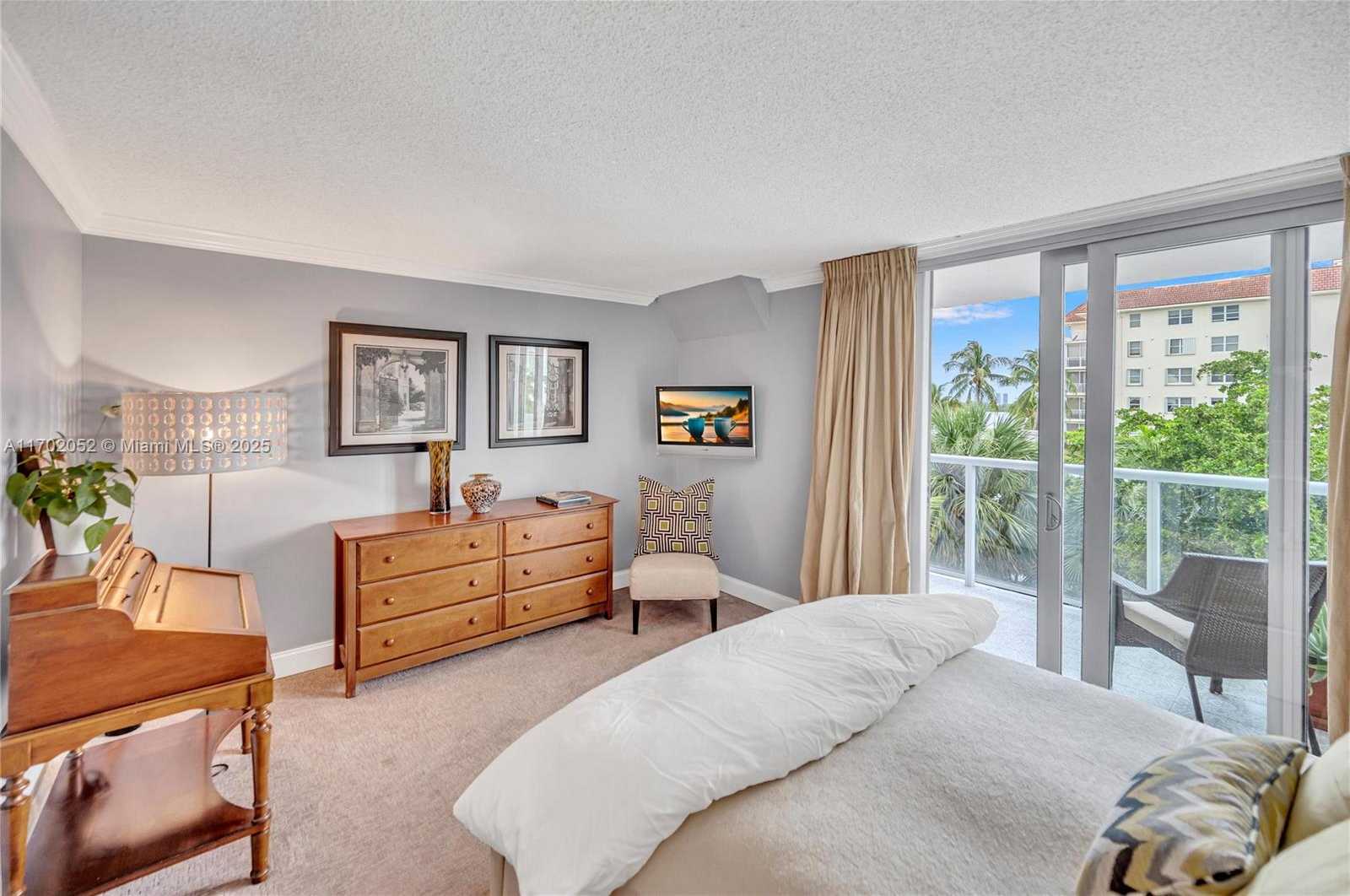 Small Image of 10000 WEST BAY HARBOR DR #401, Bay Harbor Islands Number 34