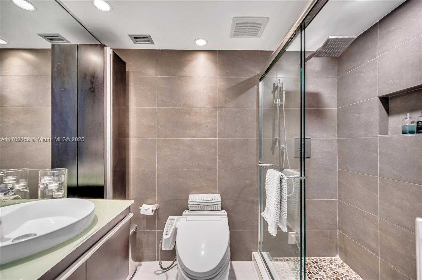 Small Image of 10000 WEST BAY HARBOR DR #401, Bay Harbor Islands Number 36