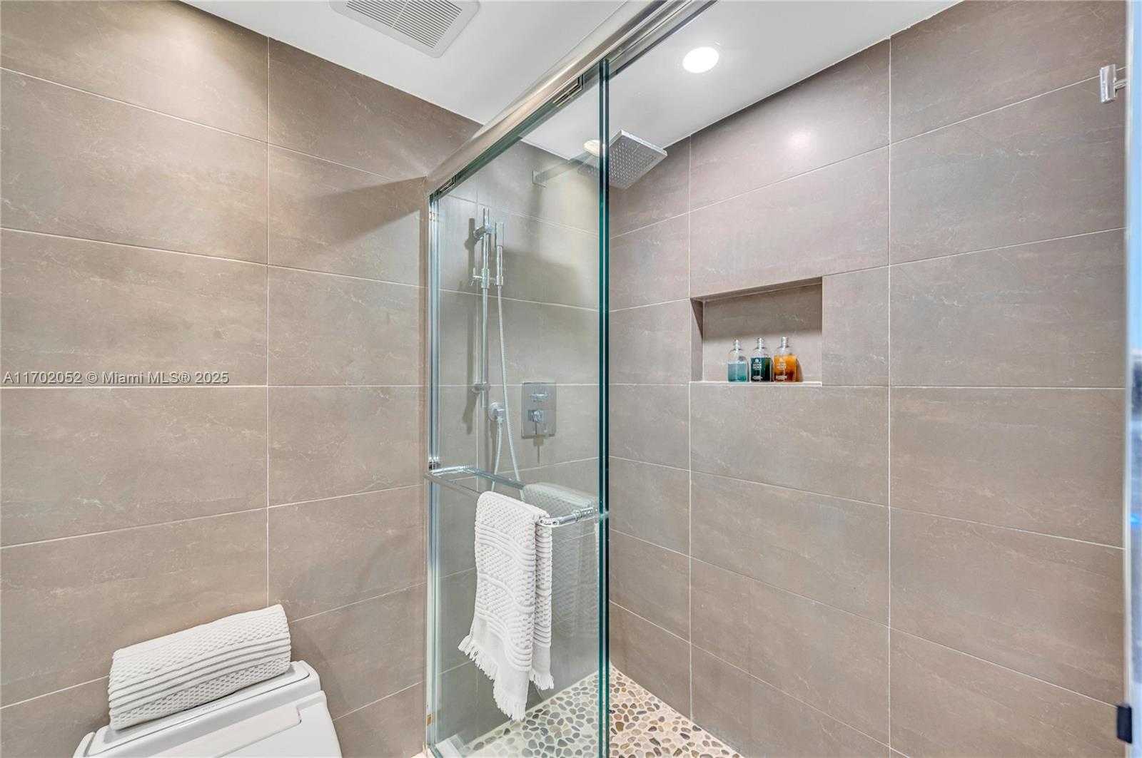 Small Image of 10000 WEST BAY HARBOR DR #401, Bay Harbor Islands Number 38