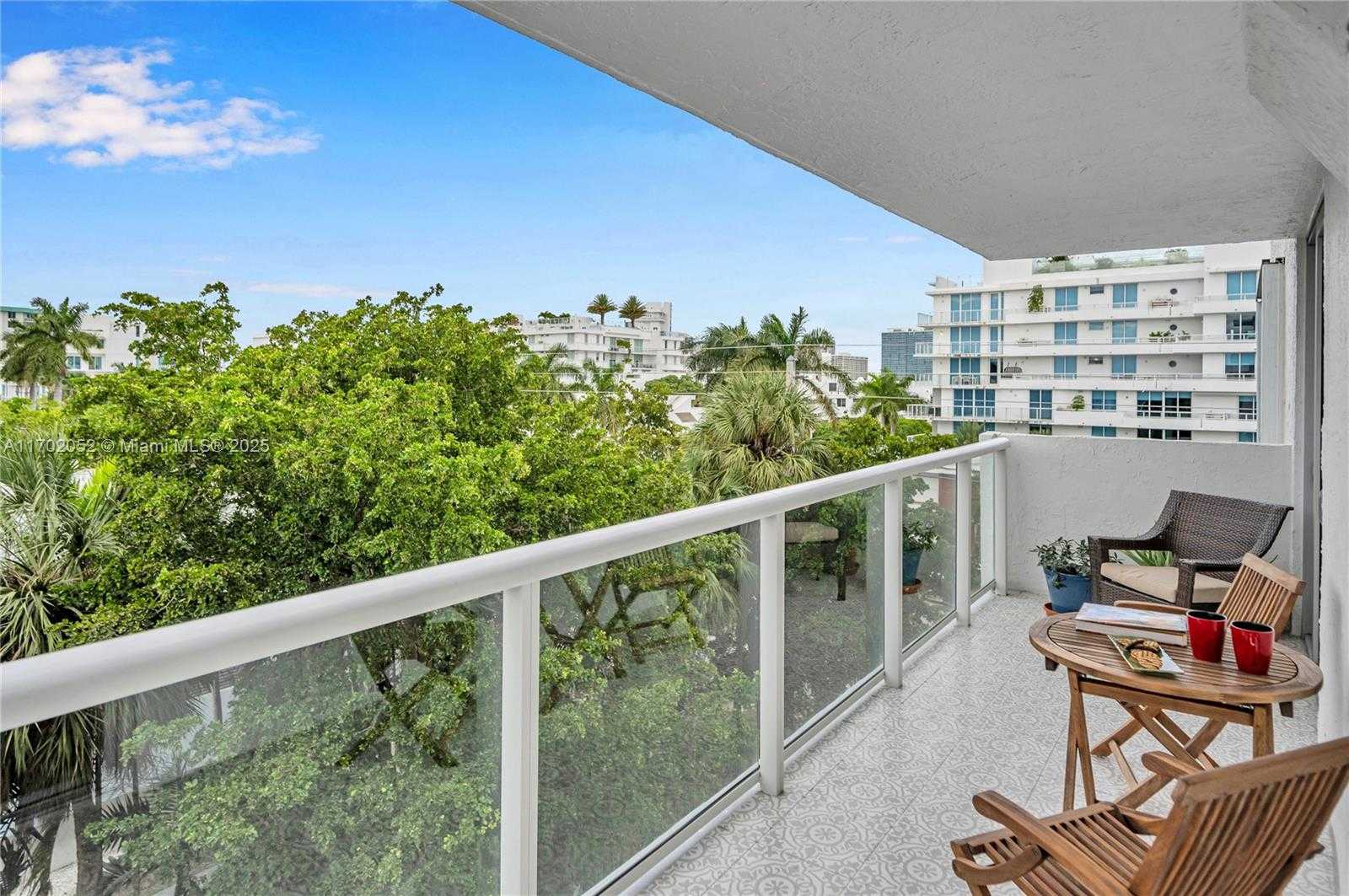 Small Image of 10000 WEST BAY HARBOR DR #401, Bay Harbor Islands Number 4