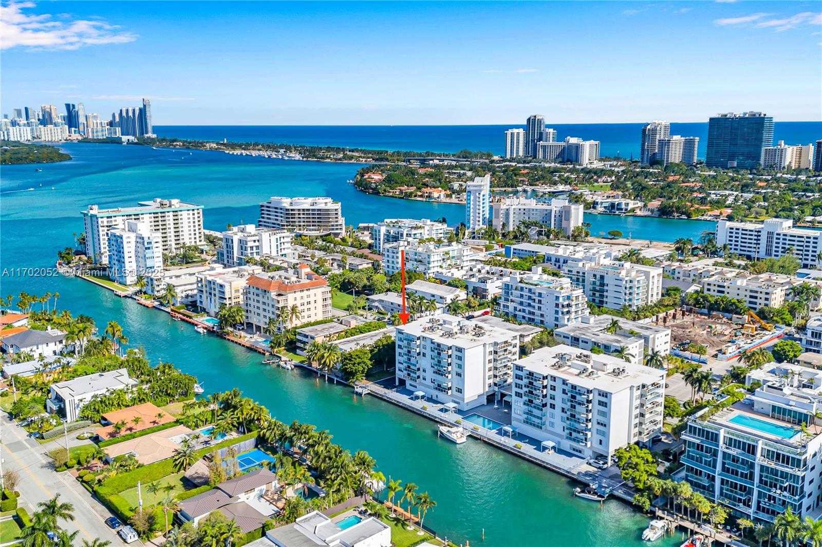Small Image of 10000 WEST BAY HARBOR DR #401, Bay Harbor Islands Number 6