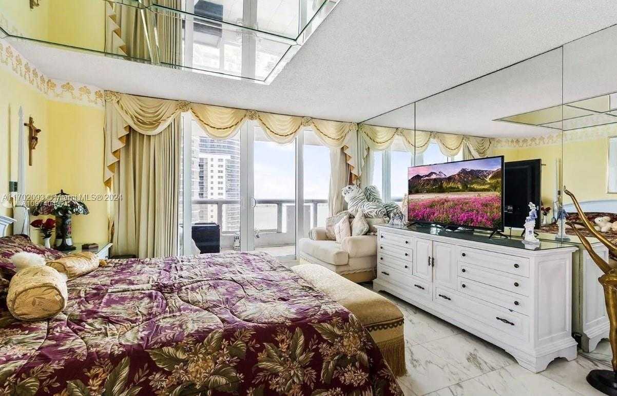 Small Image of 1717 NORTH BAYSHORE DR #A-3451, Miami Number 17