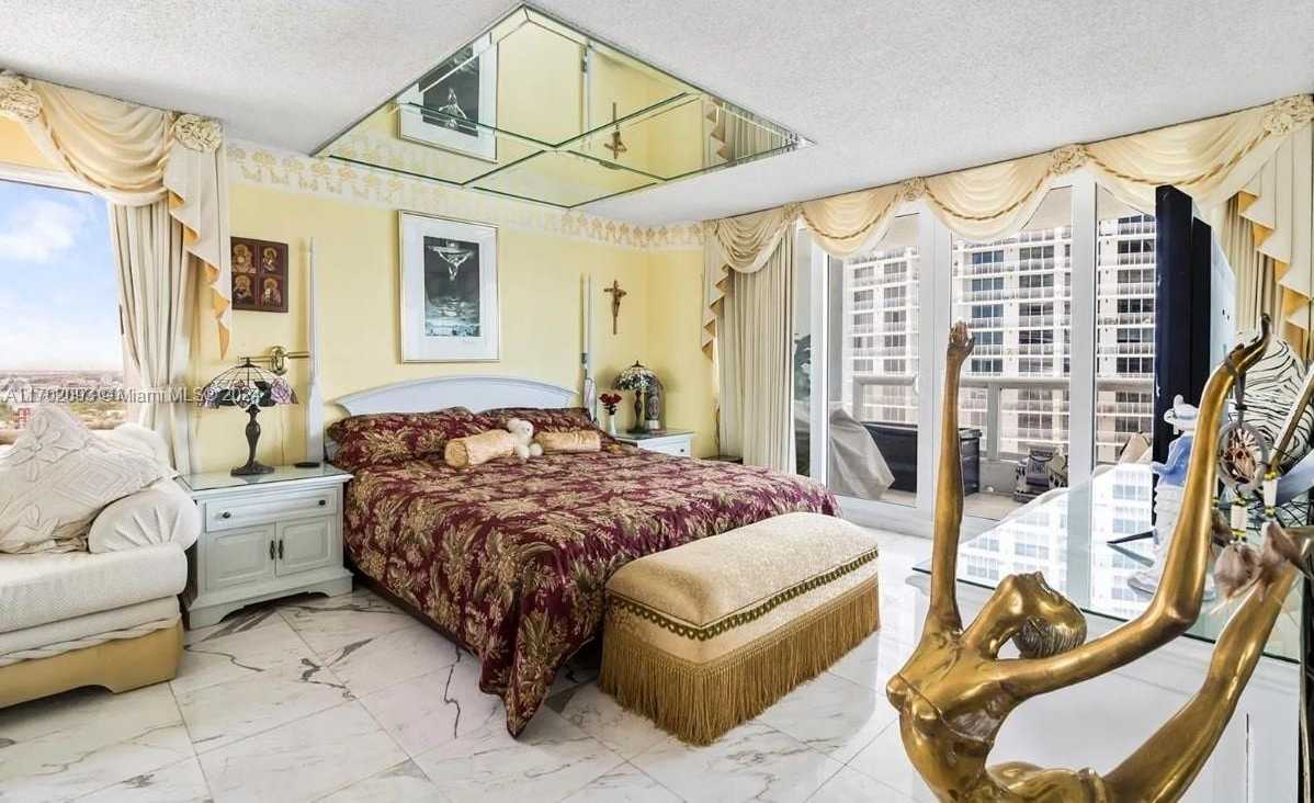 Small Image of 1717 NORTH BAYSHORE DR #A-3451, Miami Number 5