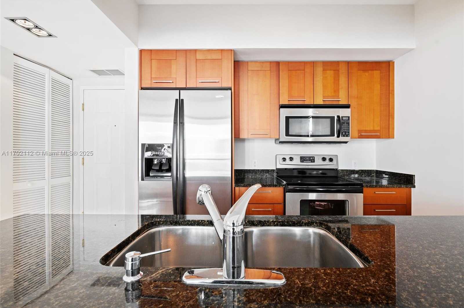 Small Image of 4100 SALZEDO ST #816, Coral Gables Number 10