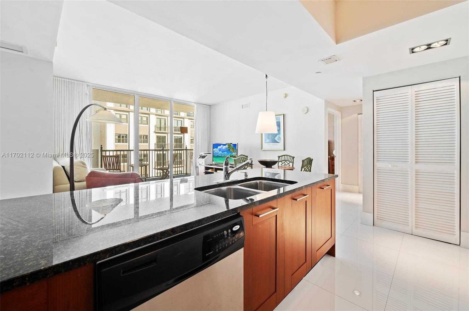 Small Image of 4100 SALZEDO ST #816, Coral Gables Number 13