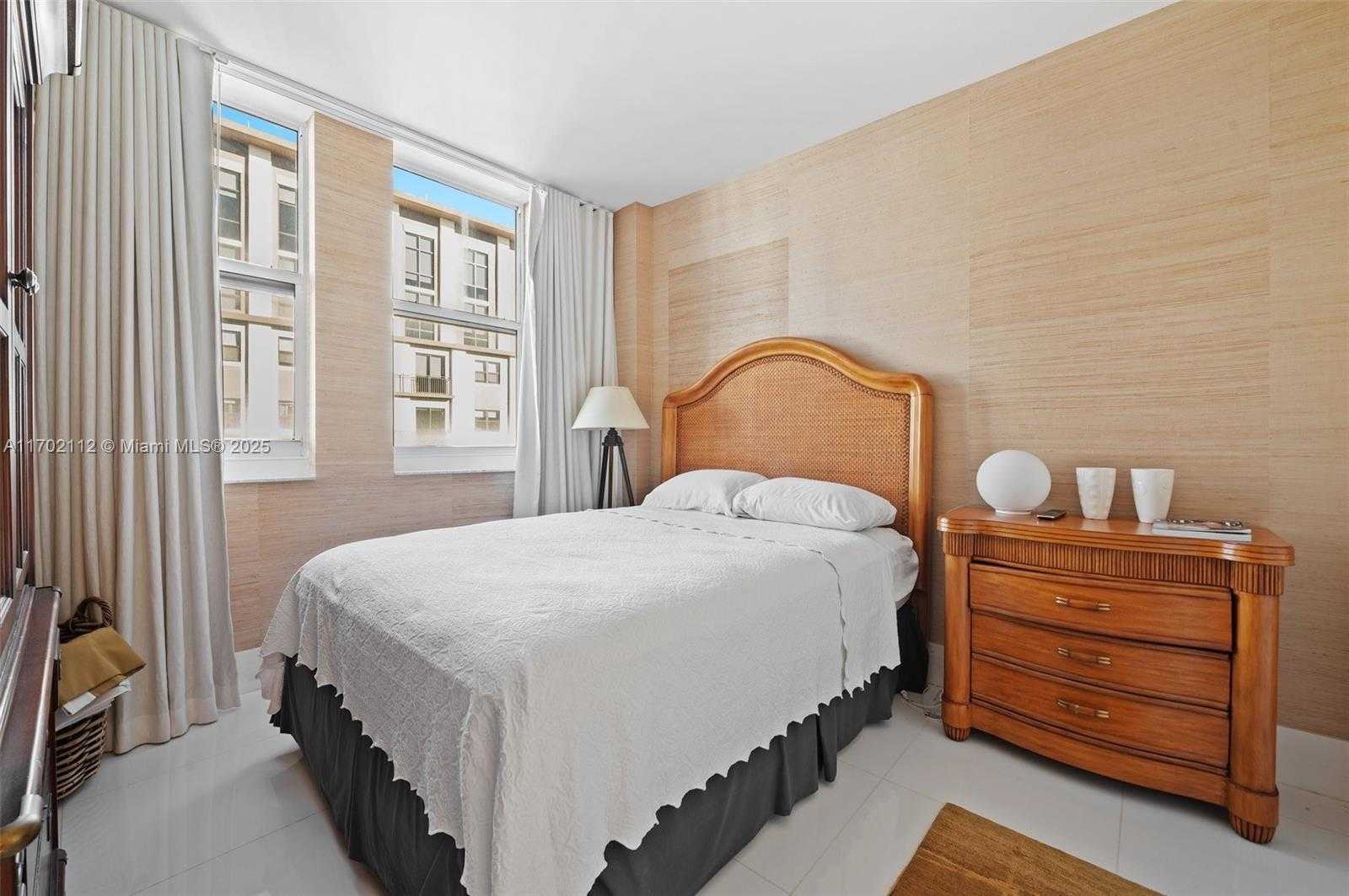 Small Image of 4100 SALZEDO ST #816, Coral Gables Number 20