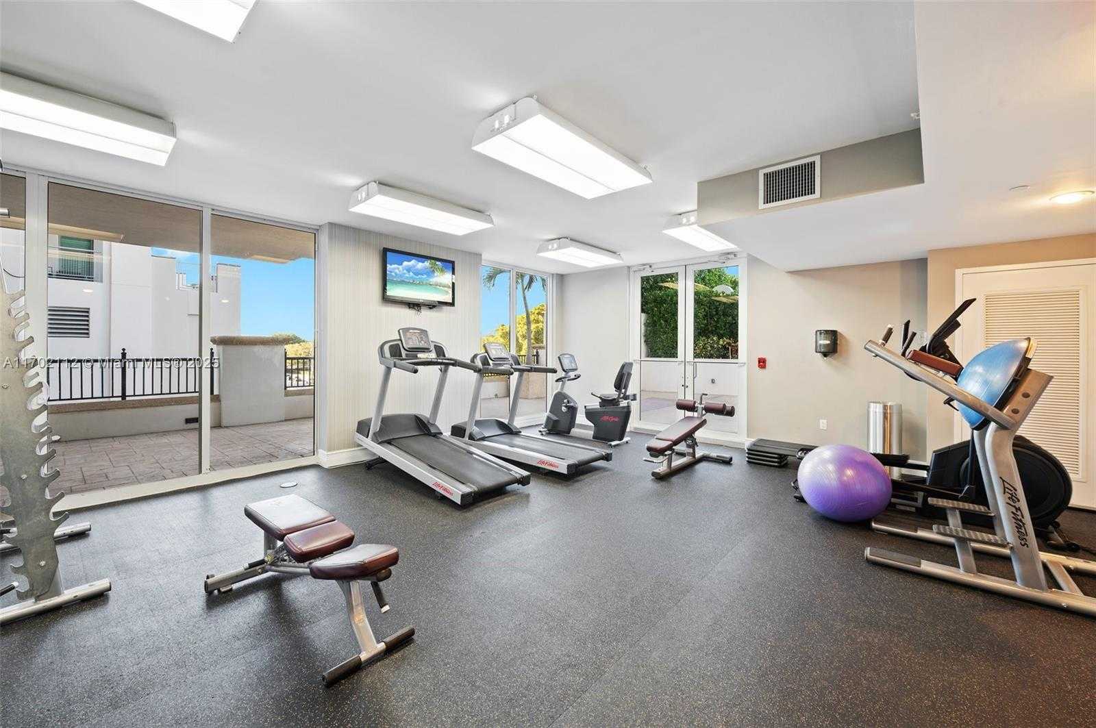 Small Image of 4100 SALZEDO ST #816, Coral Gables Number 24